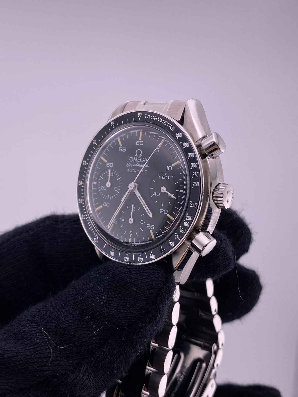 Omega Speedmaster Reduced Black Dial on Stainless Steel Ref. 3510.5 — view 3