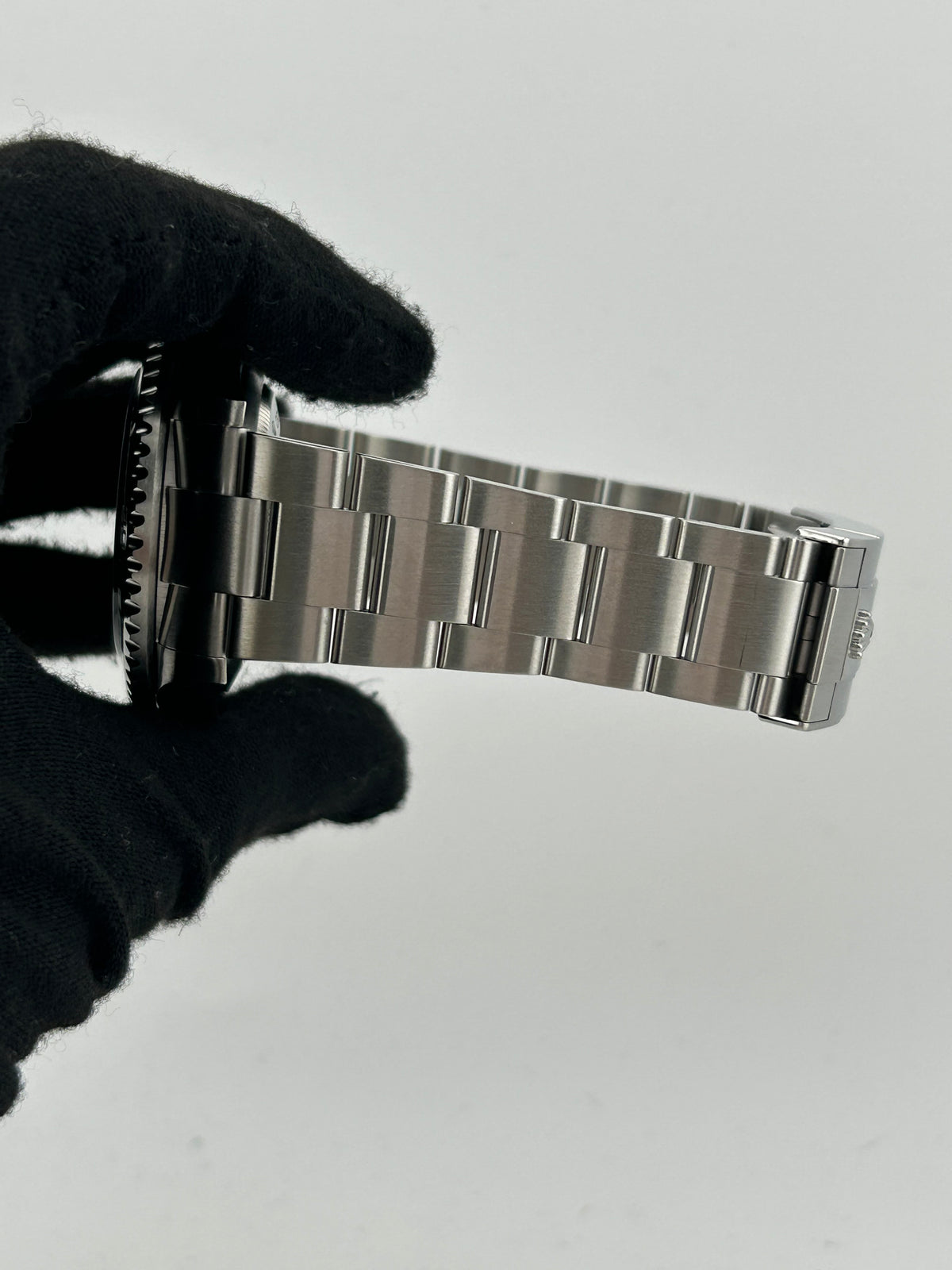 Rolex Sea-Dweller Black Dial on Oyster Steel Bracelet Ref. 126600 Card 2020 — view 5