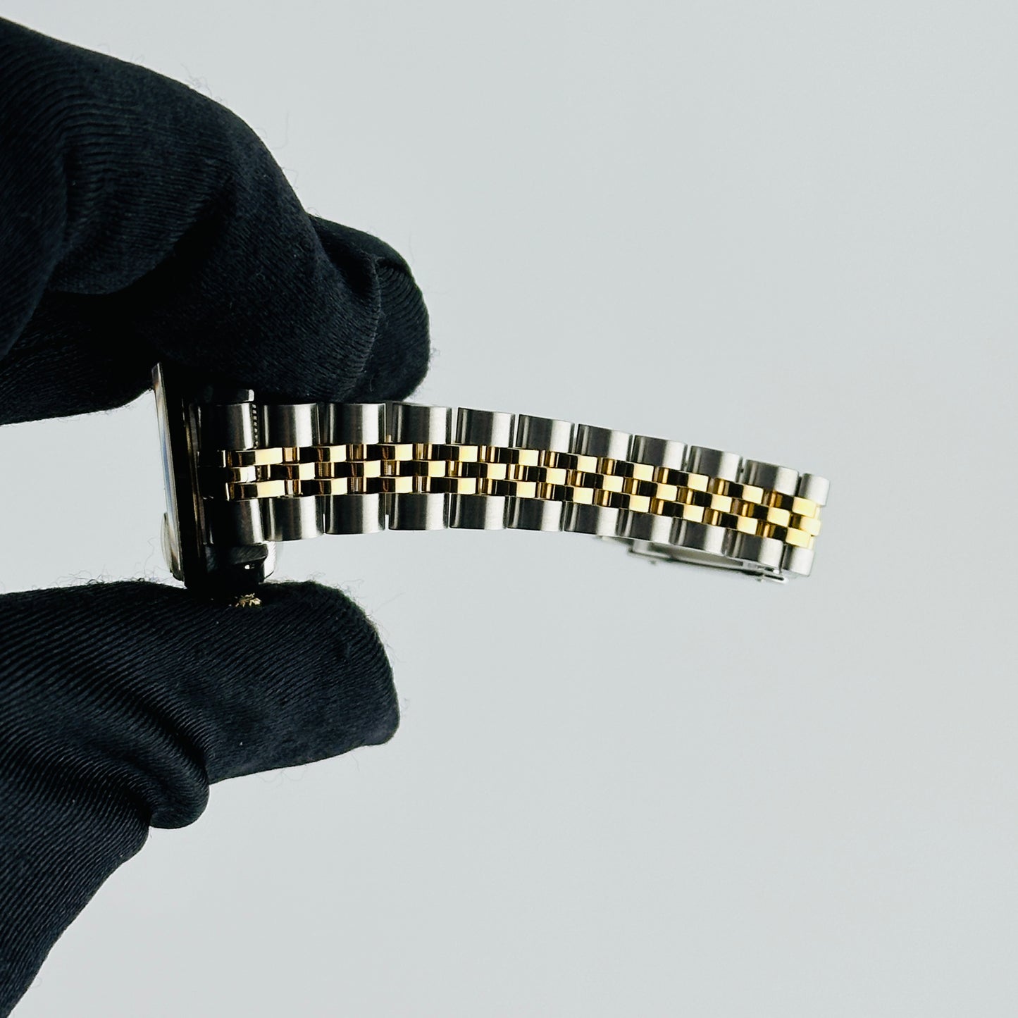 Rolex Datejust Lady Champagne Roman Stick Dial on D Link Jubilee Ref. 69173 1995 — view 5