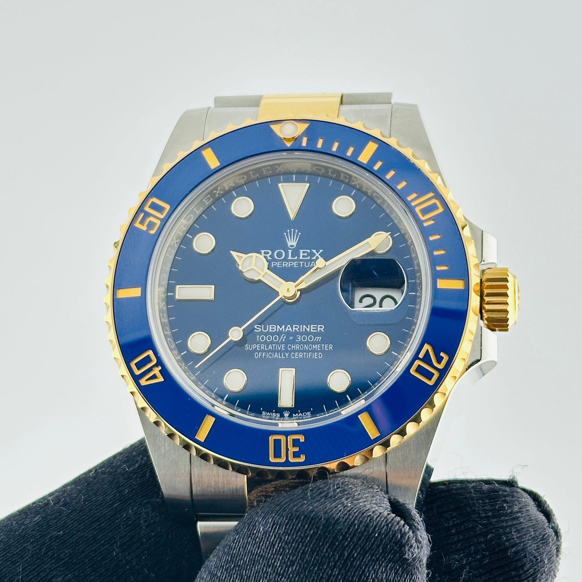 Rolex Submariner Blue Dial on Oyster Bracelet Ref. 126613LB Card 2024 — view 3