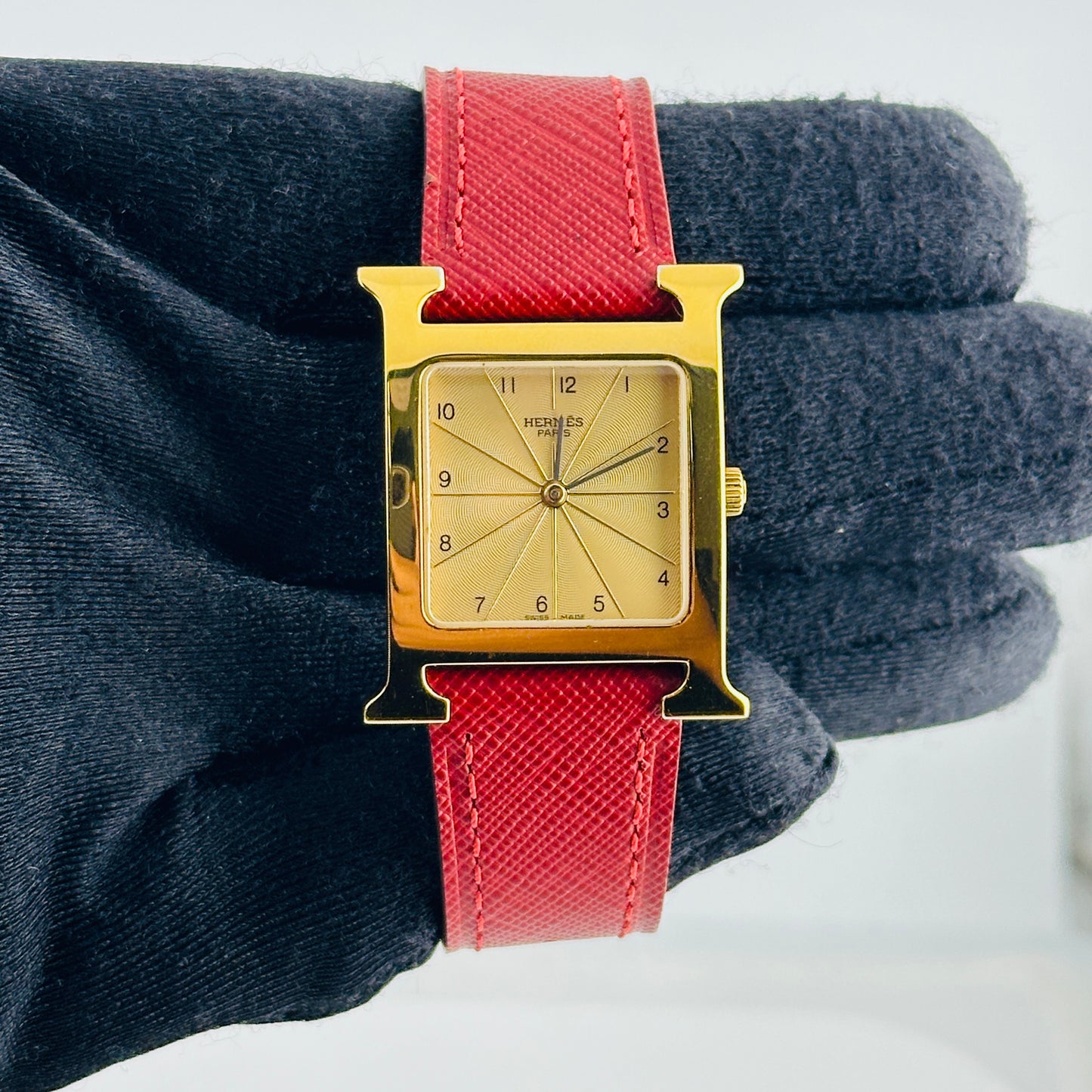 Hermes Heure H Champagne / Arabic Numerals Dial on Generic Leather Band Ref. HH1.501 — view 2