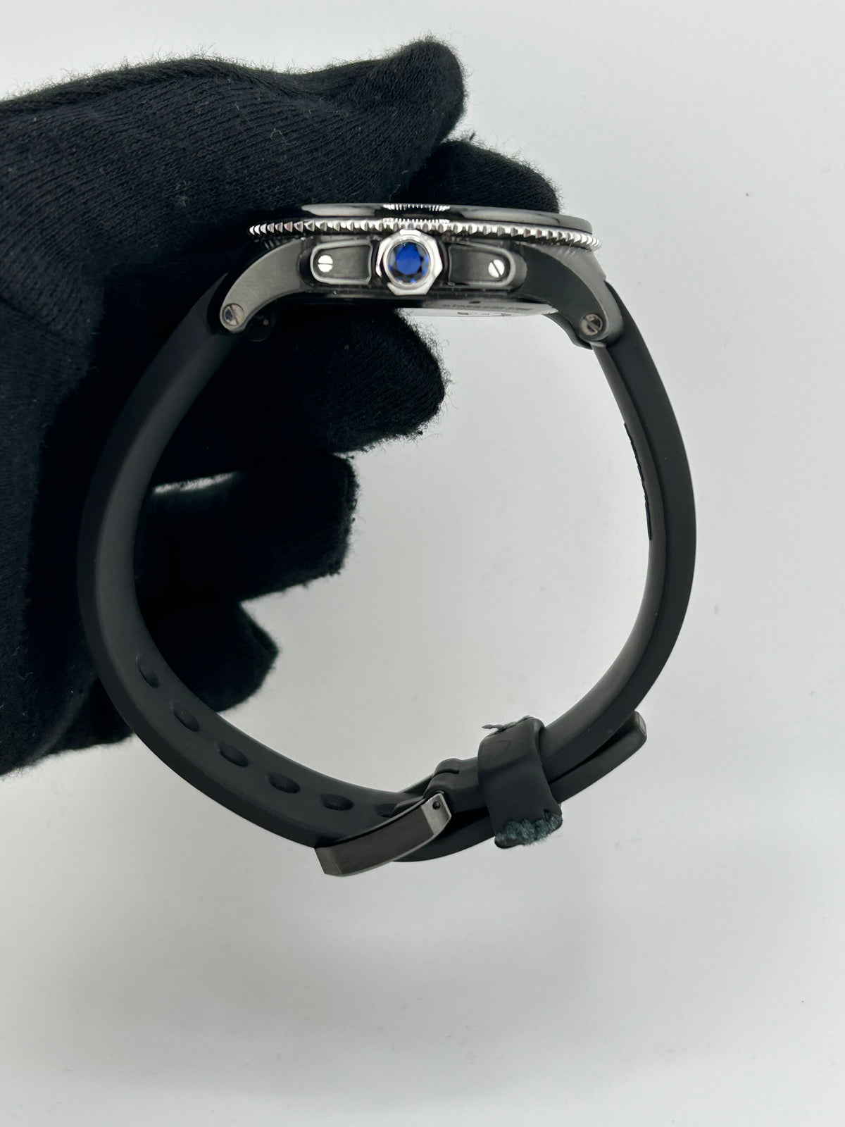 Cartier Calibre de Cartier Diver Black Roman Numerals Dial on Black Rubber Band Ref. WSCA0006 Papers 2016 — view 6