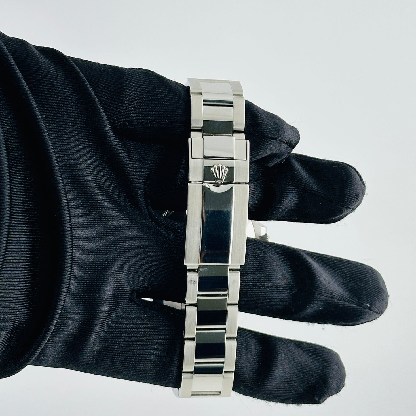 Rolex Daytona Black Dial on Oyster Bracelet Ref. 116500LN Card 2019 — view 4