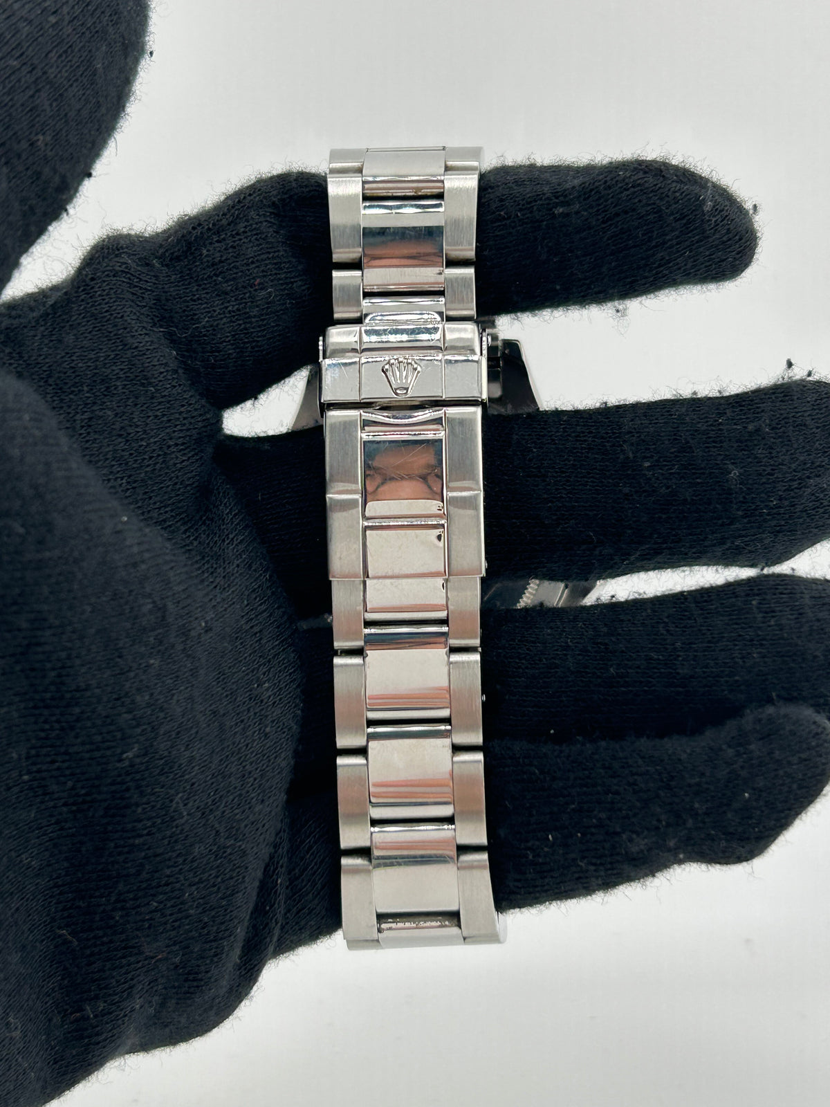 Rolex Yacht Master Platinum Dial on Oyster Ref. 16622 Papers 2004 — view 4