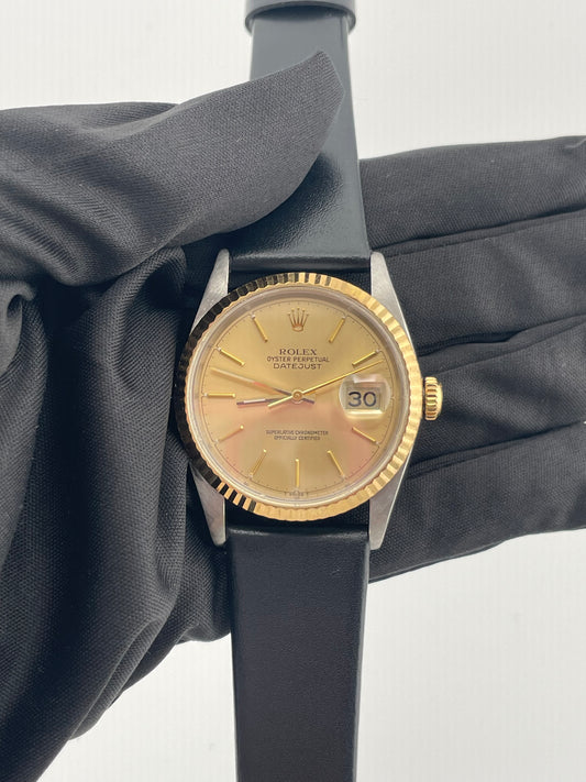 Rolex Datejust 36 Champagne Stick Dial on Generic Black Leather Strap Ref. 16233 1993 — view 2