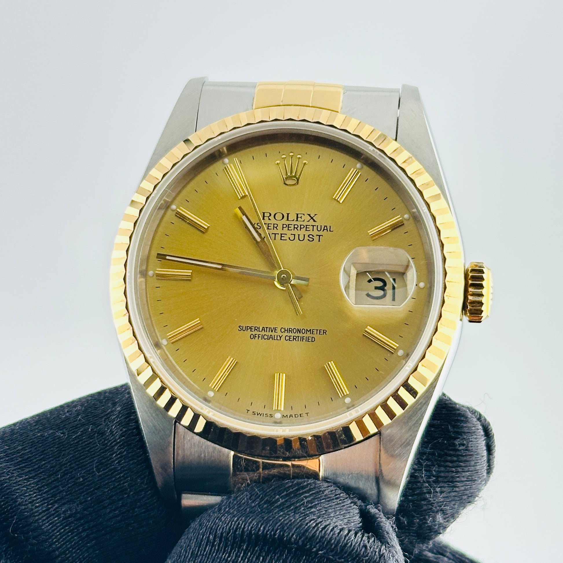 Rolex Datejust Champagne Stick Dial on D Link Jubilee Bracelet Ref. 16233 Papers 1996 — view 3
