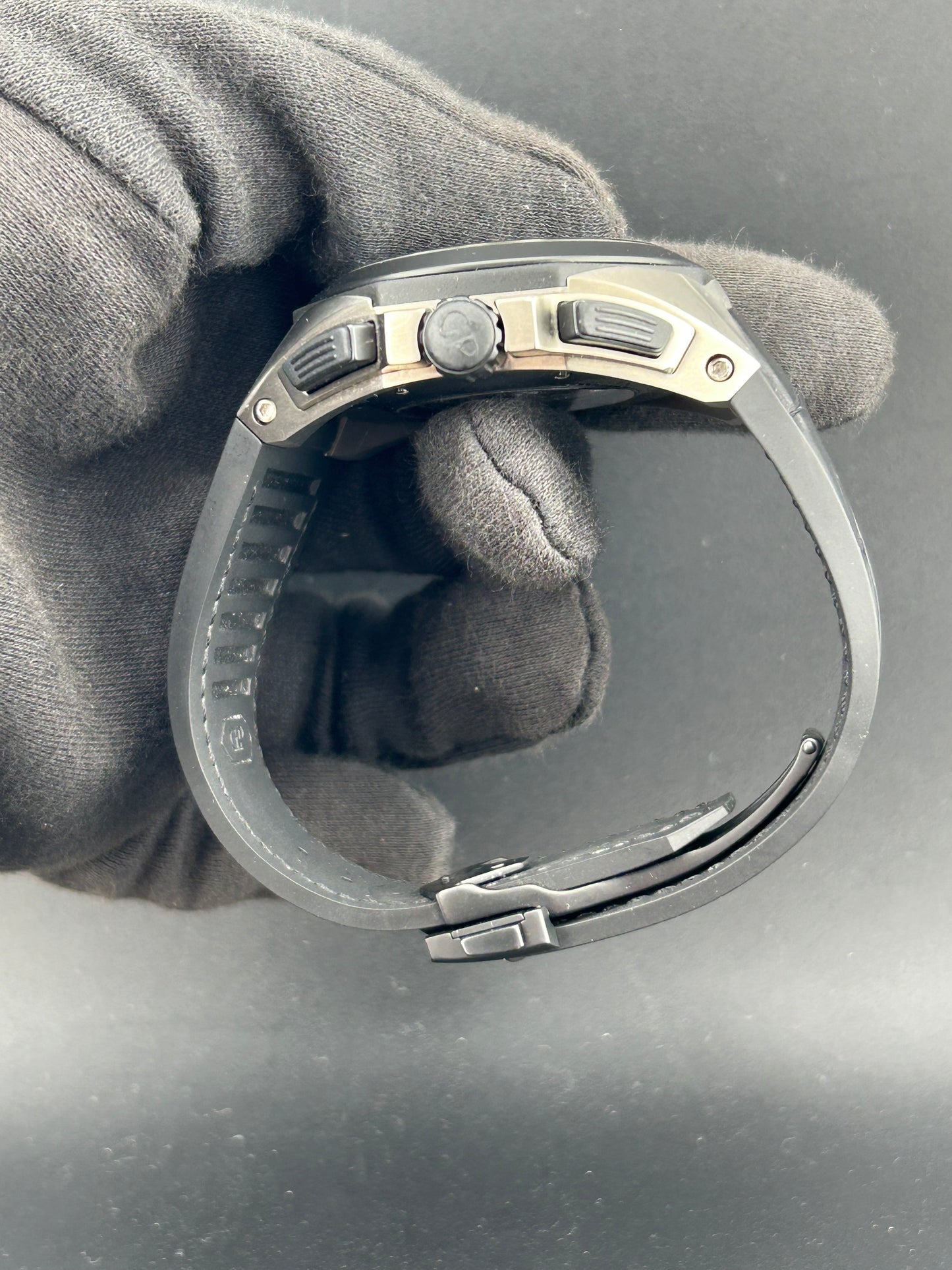 Girard Perregaux Sea Hawk Black Dial on Black Rubber Band Ref. 49971 Complete — view 6