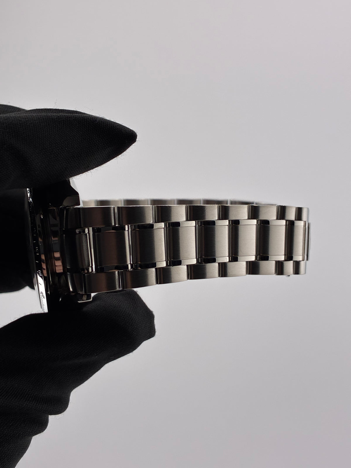 Omega Speedmaster Date Silver Dial on Stainless Steel Bracelet Ref. 3513.30.00 Card 2001 — view 5