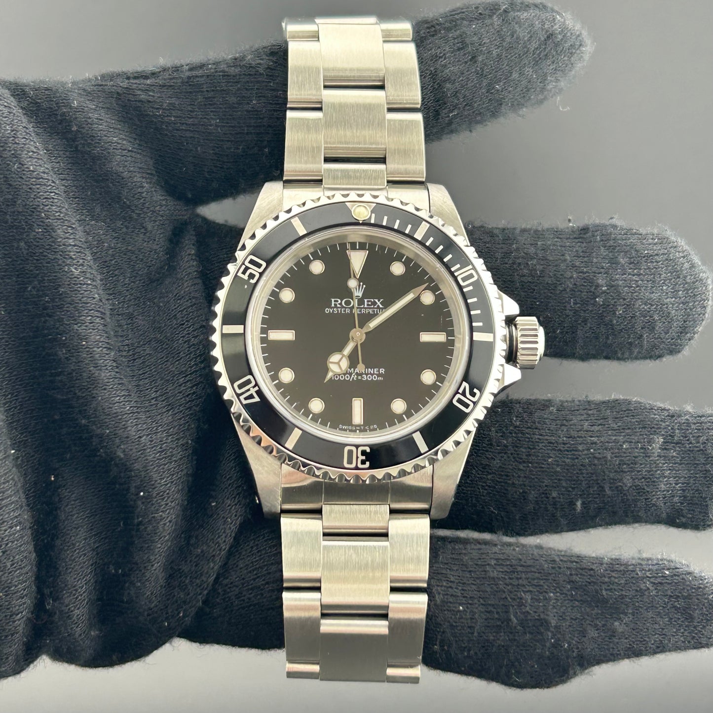 Rolex Submariner No Date Black Dial on Oyster Ref. 14060 Papers 1994