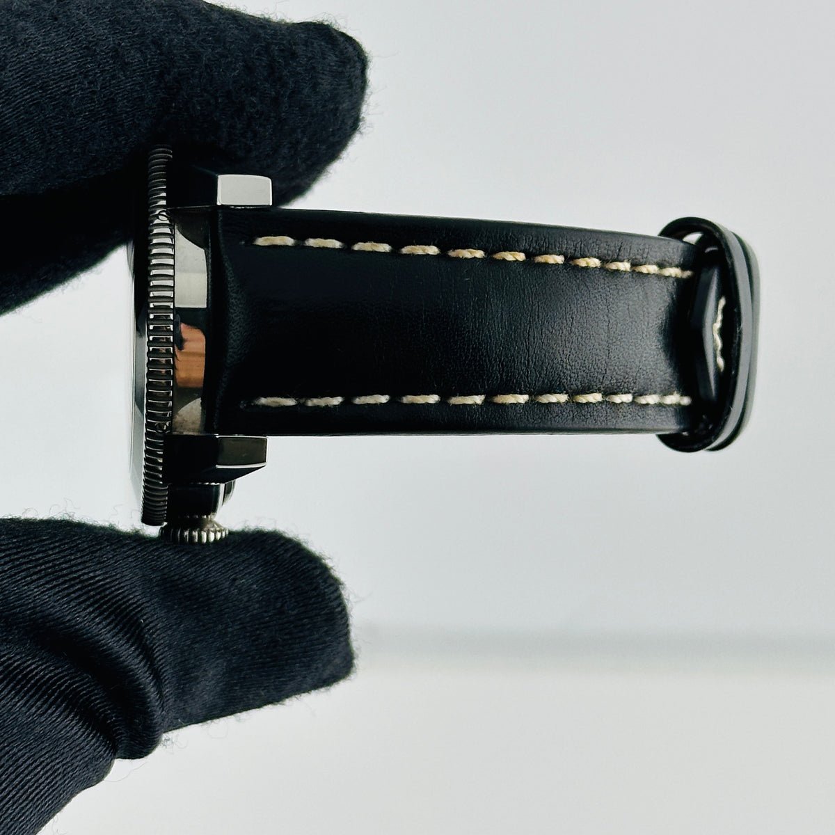 Breitling Superocean Heritage Black Dial on Leather Band Ref. A17321 — view 5