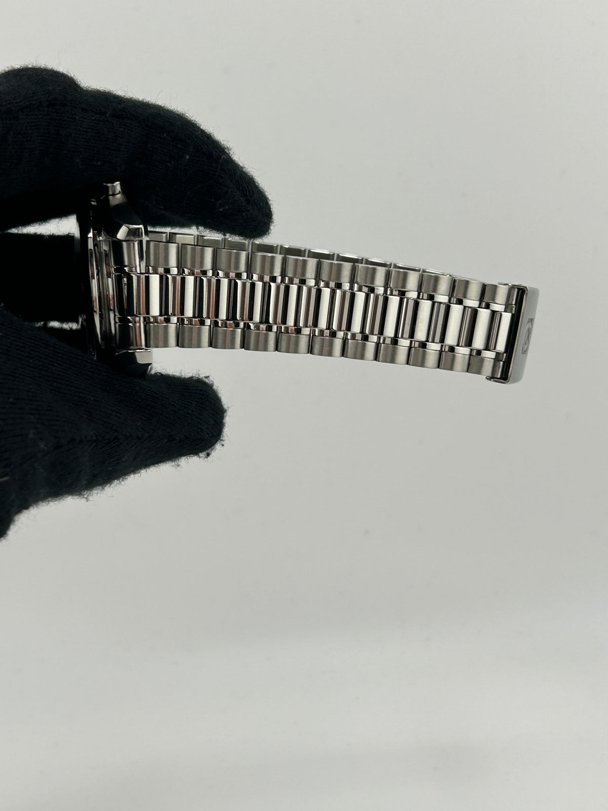 Omega Speedmaster Day Date Silver Dial on Stainless Steel Bracelet Ref. 3521.30.00 Complete — view 5