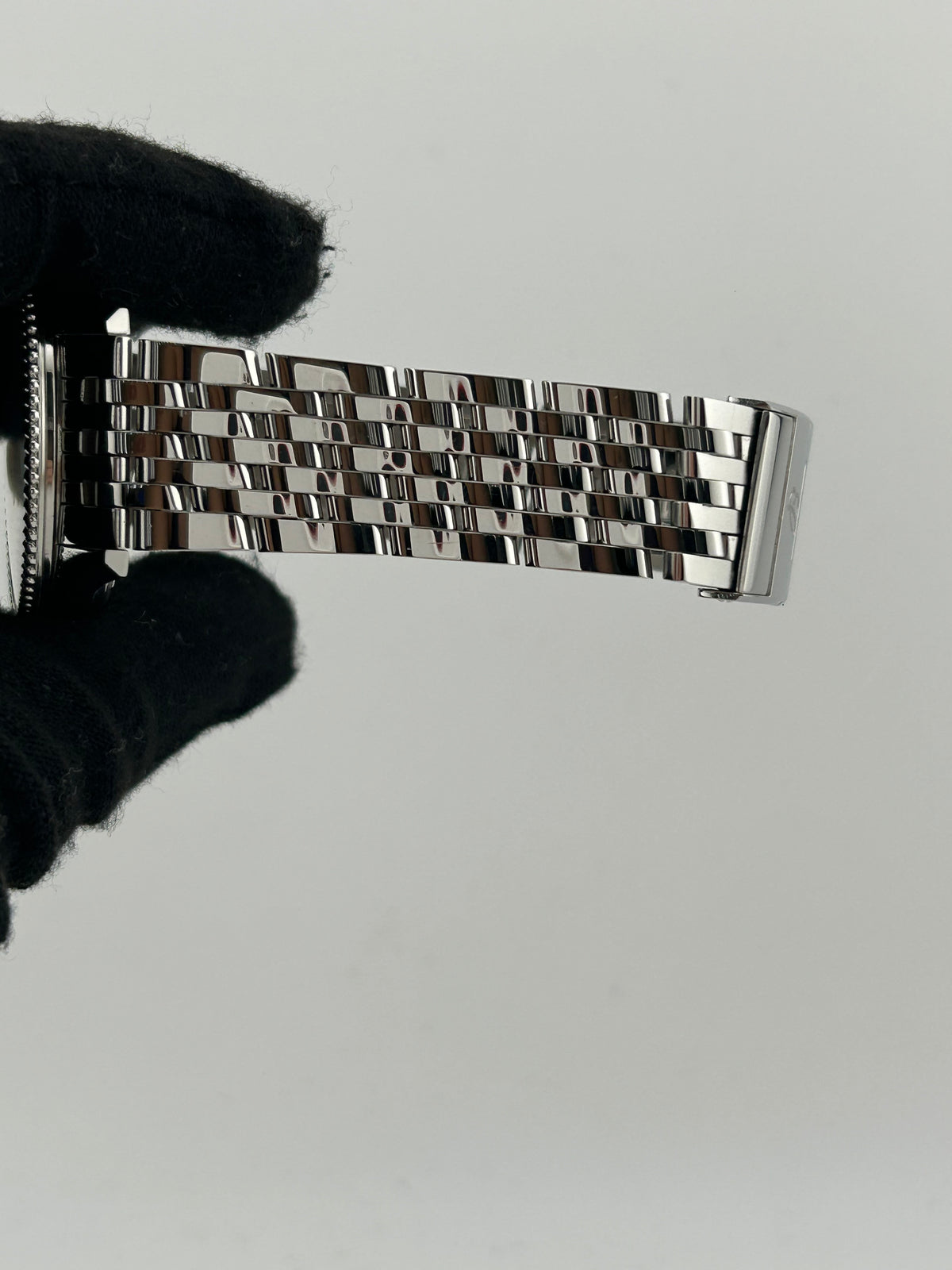 Breitling Navitimer Automatic White Mop Dial on Stainless Steel Bracelet Ref. A17395211A1A1 Complete — view 5