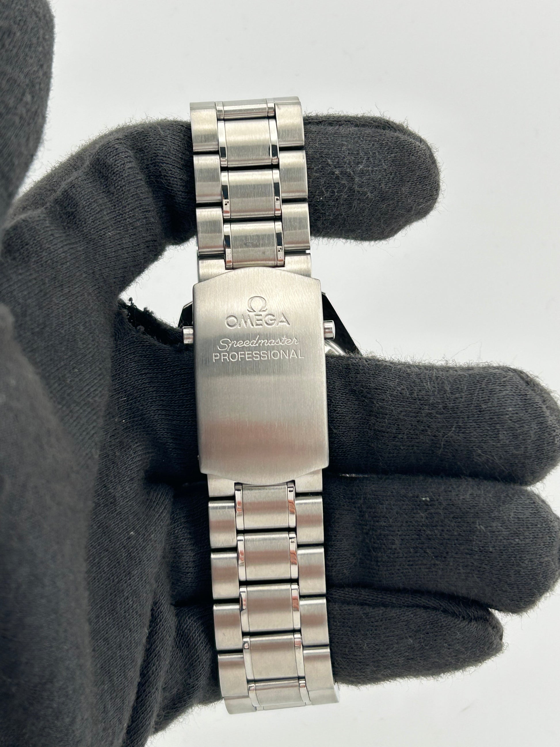 Omega Speedmaster Moon to Mars Black Dial on Stainless Steel Bracelet Ref. 3577.50 — view 4