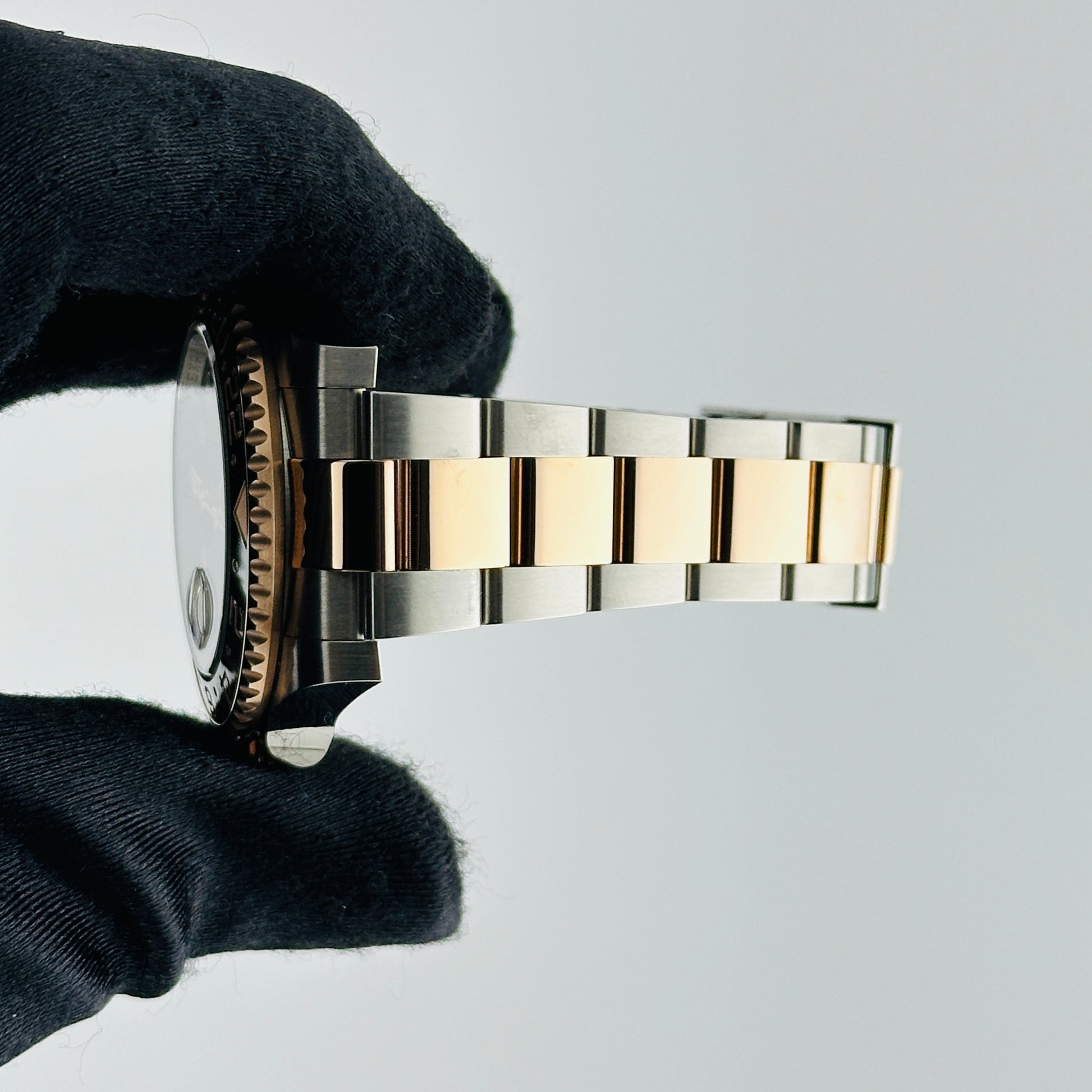 Rolex GMT-Master II "Root Beer" Black Dial on Oyster Bracelet Ref. 126711CHNR Card 2024 — view 5