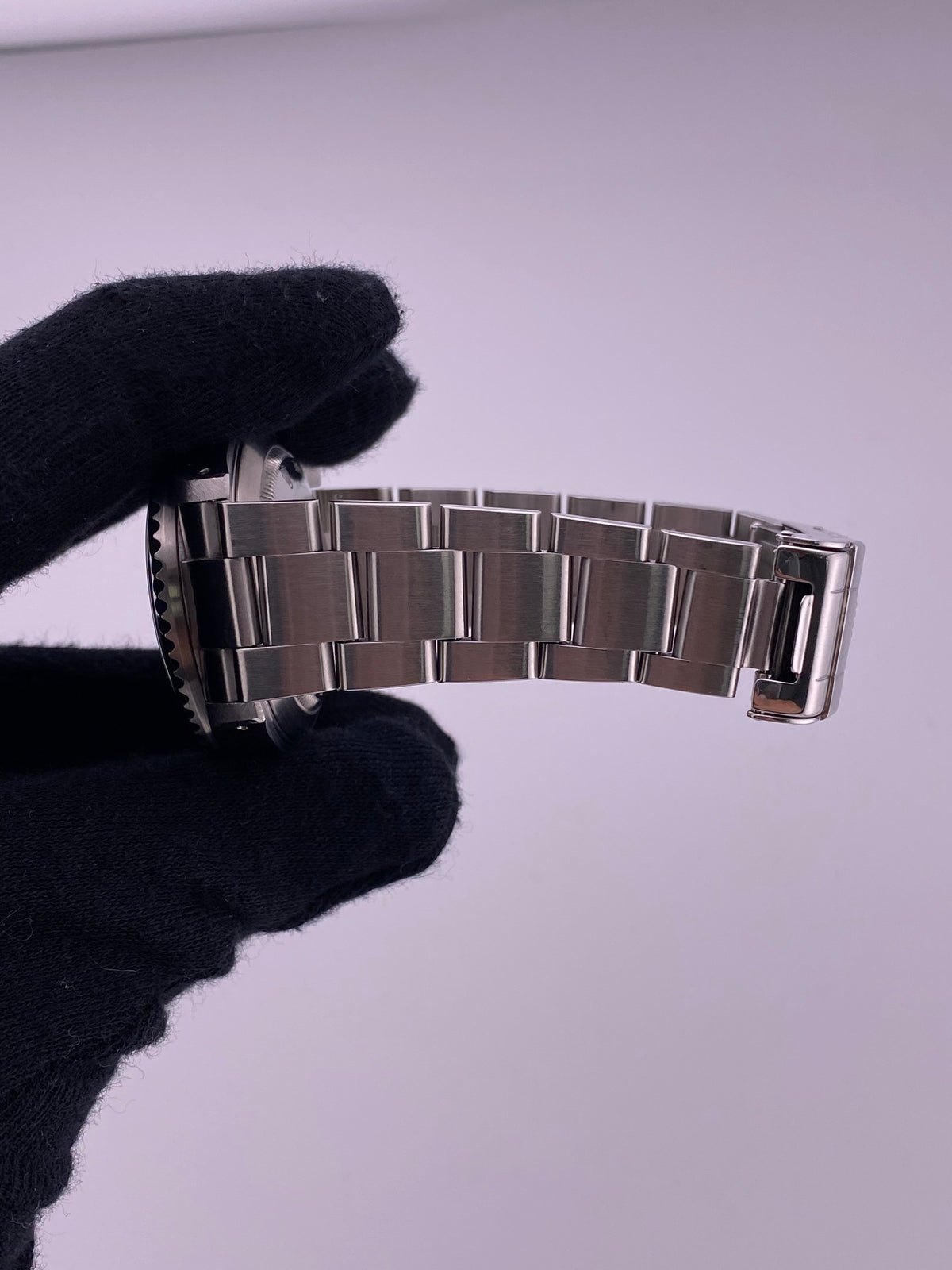 Rolex Sea-Dweller Black Dial on Oyster Ref. 16600 — view 5