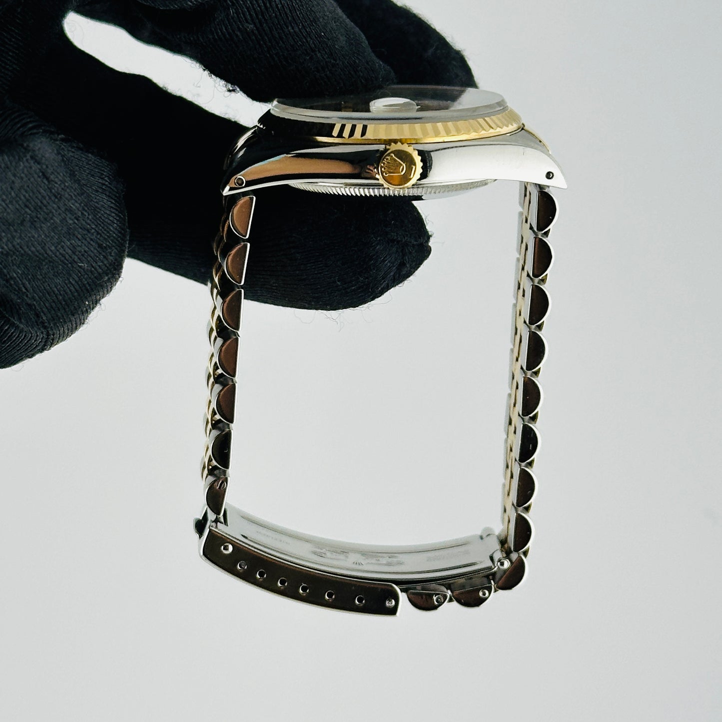 Rolex Datejust Champagne Diamond Factory Dial on D Link Jubilee Bracelet Ref. 16233G 1993 — view 6