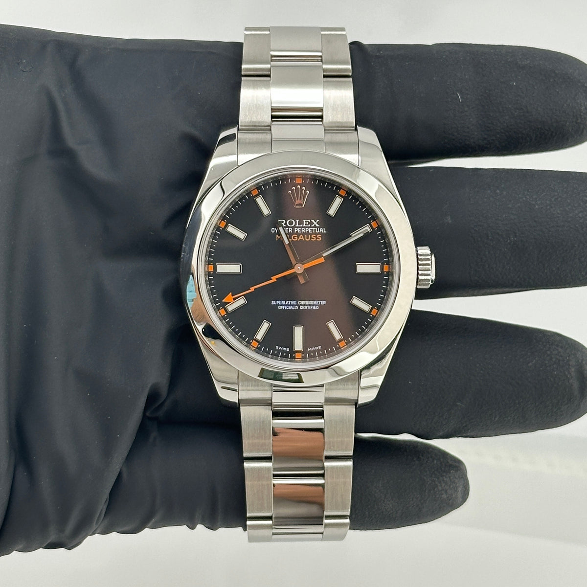 Rolex Milgauss Black Dial on Oyster Bracelet Ref. 116400 Card 2009 — view 2