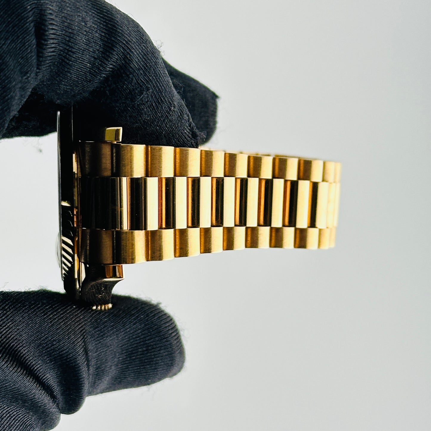Rolex Day-Date Black Roman Dial on President Bracelet Ref. 218235 Card 2011 — view 5