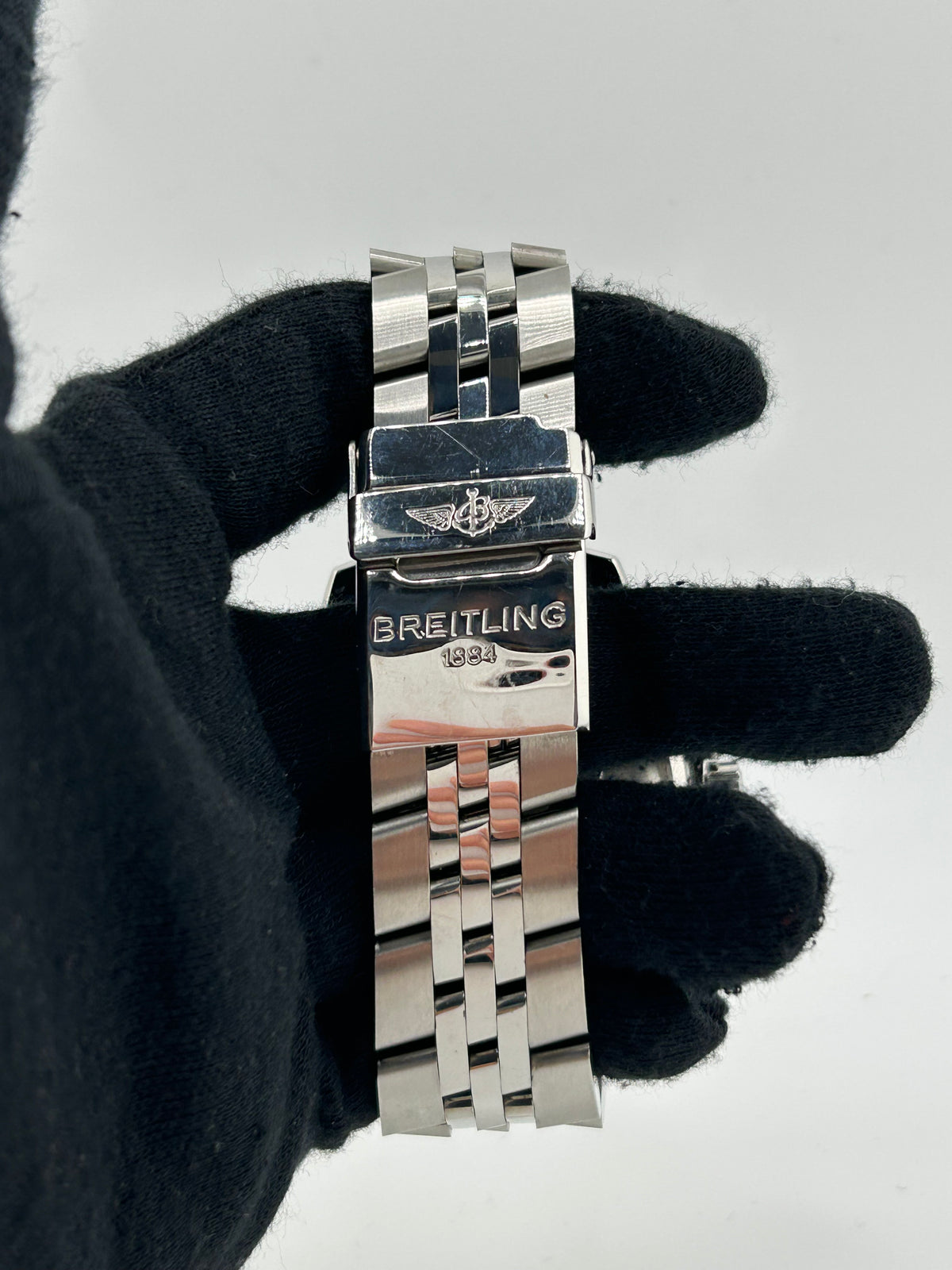Breitling Bentley Motors T Blue Dial on Stainless Steel Bracelet Ref. A25363 — view 4