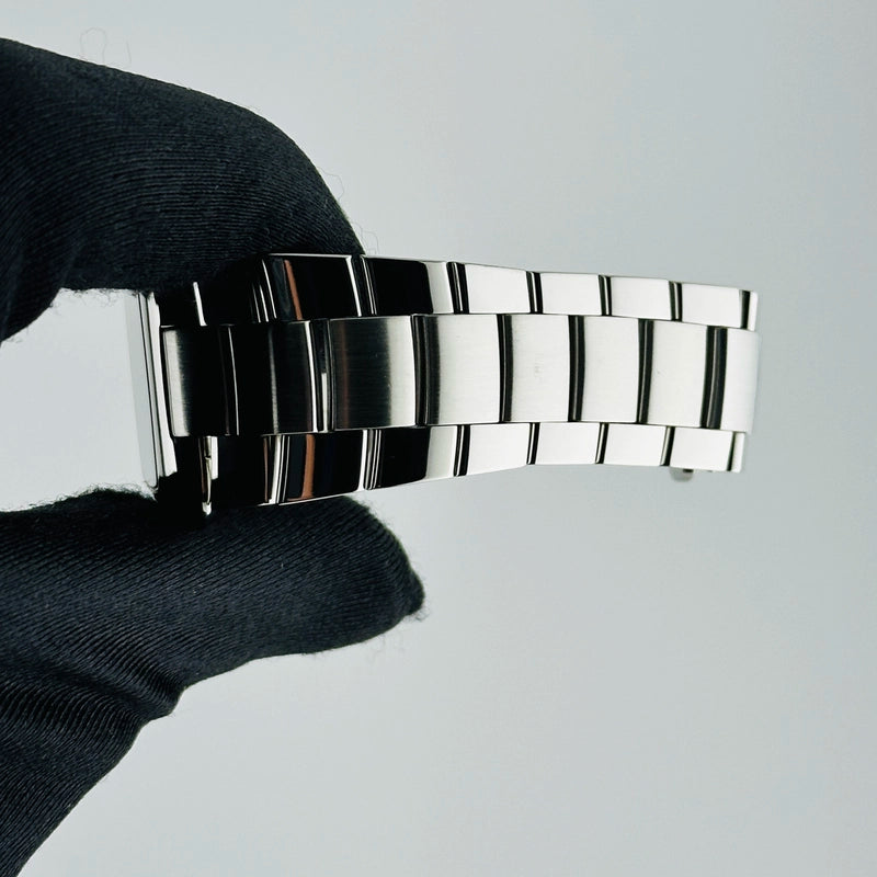 Gucci Gucci Black Dial Ref 8500L with Card