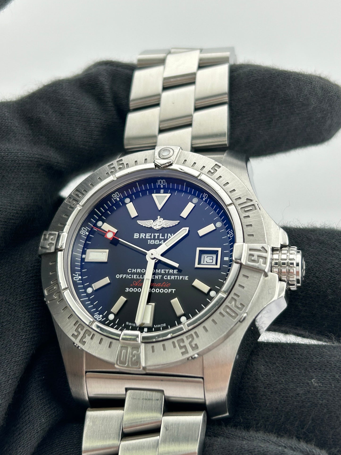 Breitling Avenger Automatic Black Dial on Stainless Steel Bracelet Ref. A1733010/BA05 Card 2013 — view 2