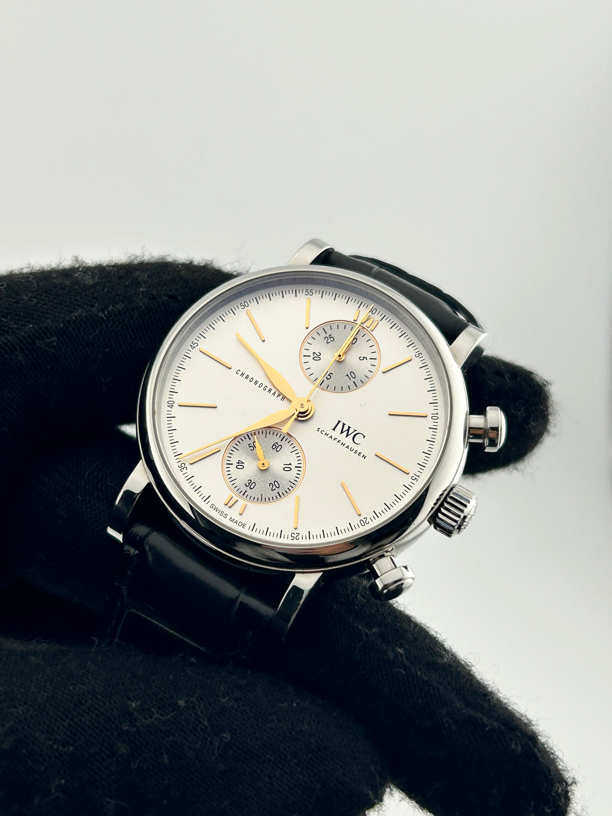 Iwc Portofino Chronograph 39 Silver Dial on Leather Strap Ref. IW391406 Complete 2023 — view 3