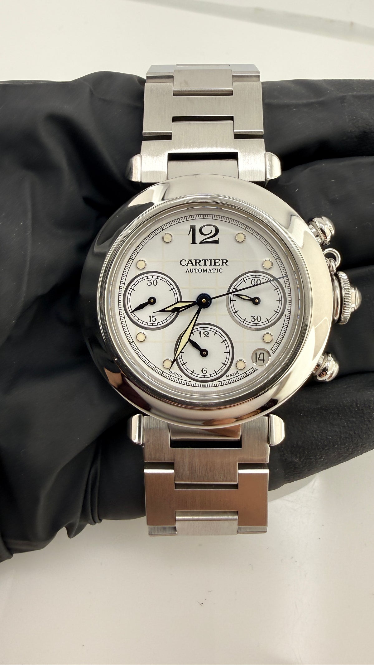 Cartier Pasha Midsize Chronograph White Dial Dial on Stainless Steel Bracelet Ref. 2412 / W31039M7 — view 3