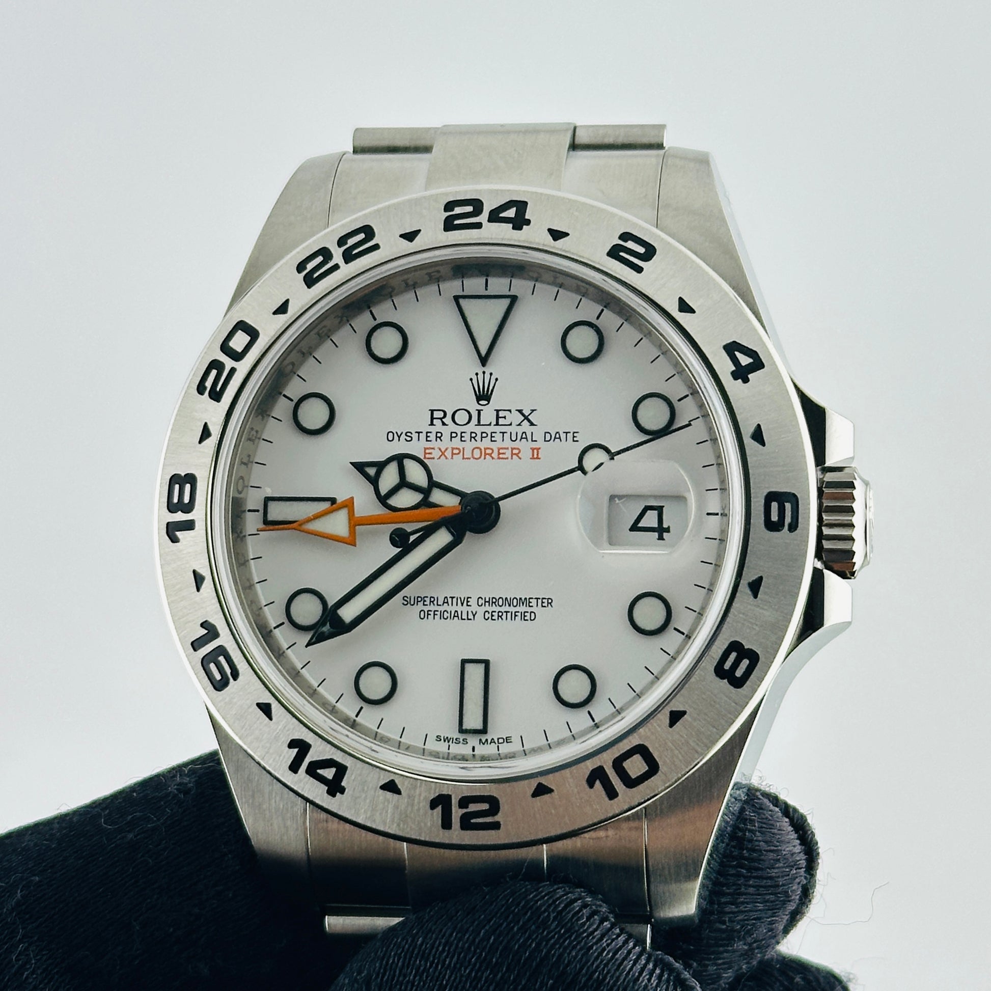Rolex Explorer II White Dial on Oyster Ref. 216570 Card 2015 — view 3
