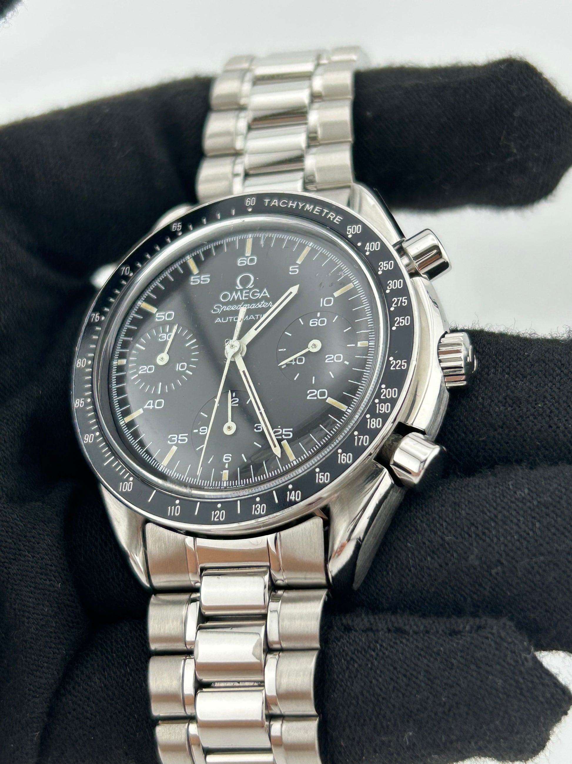 Omega Speedmaster Reduced Black Dial on Stainless Steel Bracelet Ref. 3510.5 Card — view 3