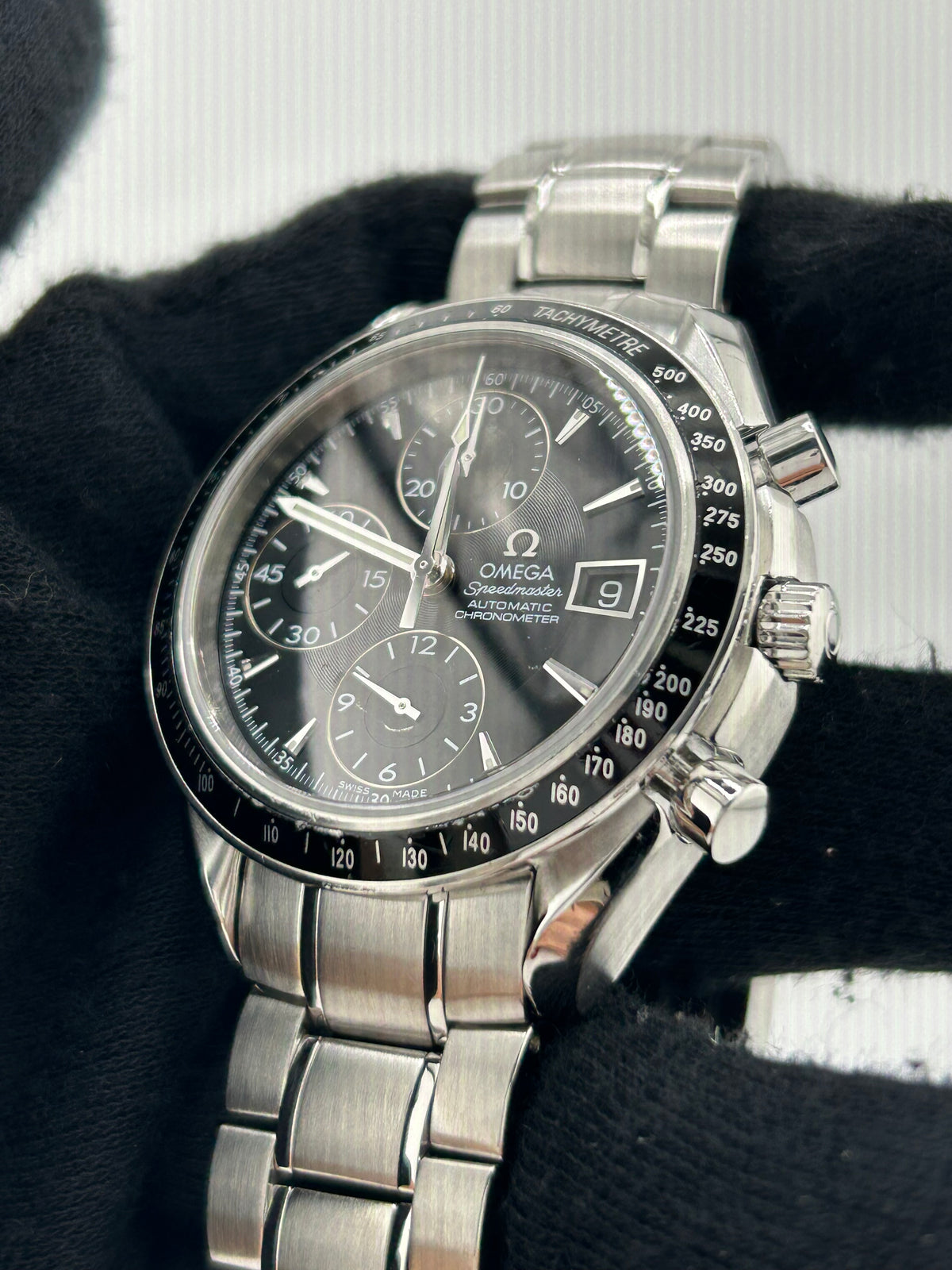 Omega Speedmaster Date Black Dial on Stainless Steel Bracelet Ref. 3210.50.00 Card — view 3