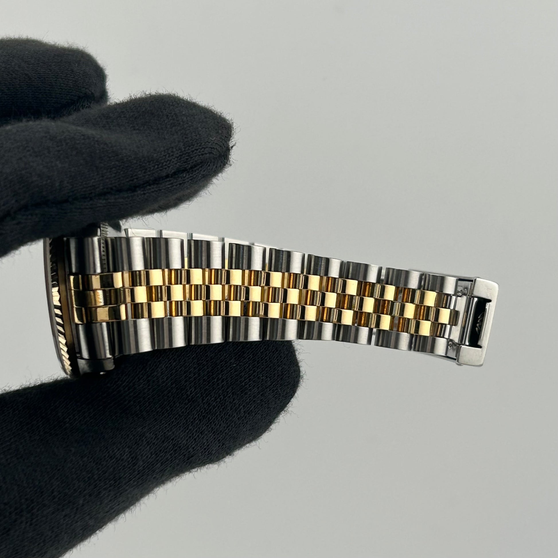 Rolex Datejust White Roman Dial on D Link Jubilee Bracelet Ref. 68273 1991 — view 5