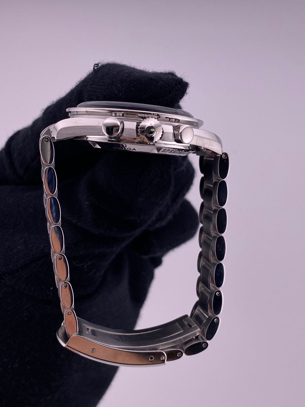 Omega Speedmaster Hesalite Black Dial on Stainless Steel Ref. 3572.5 — view 6