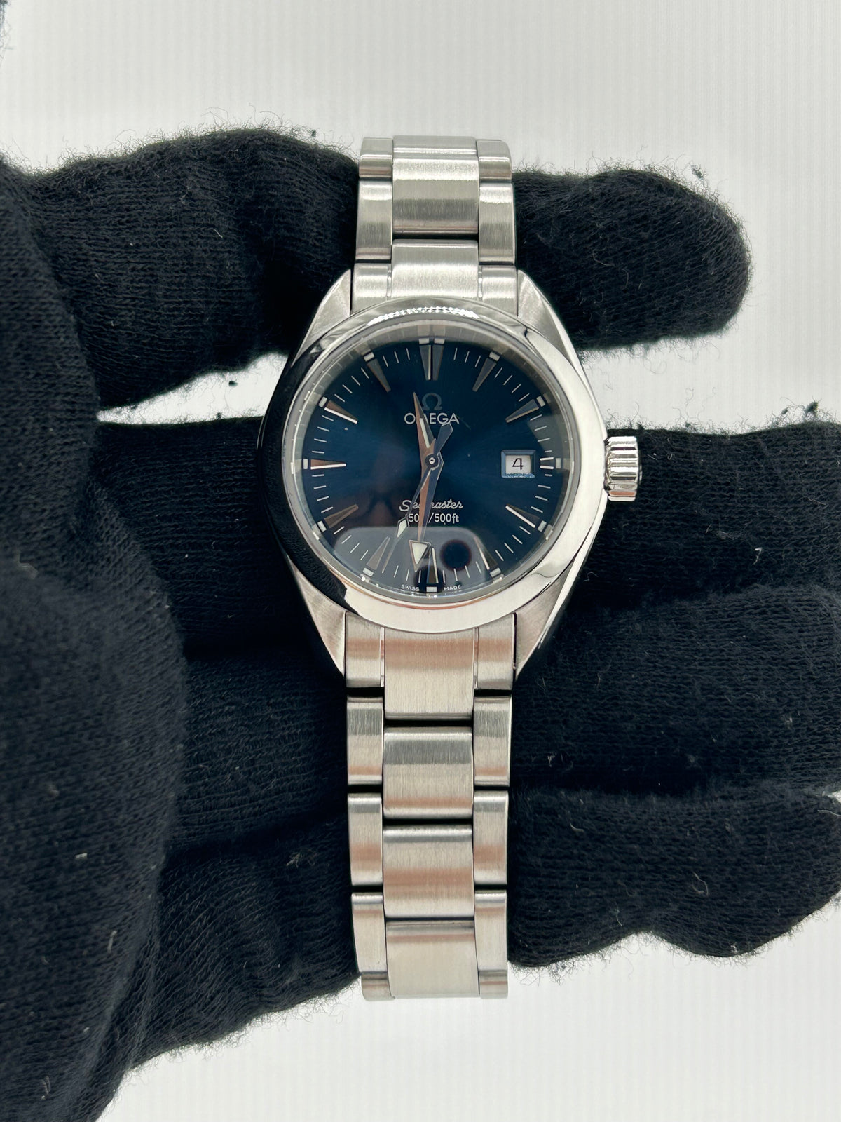 Omega Seamaster Date Blue Dial on Stainless Steel Bracelet Ref. 2577.80.00 Card 2006 — view 2