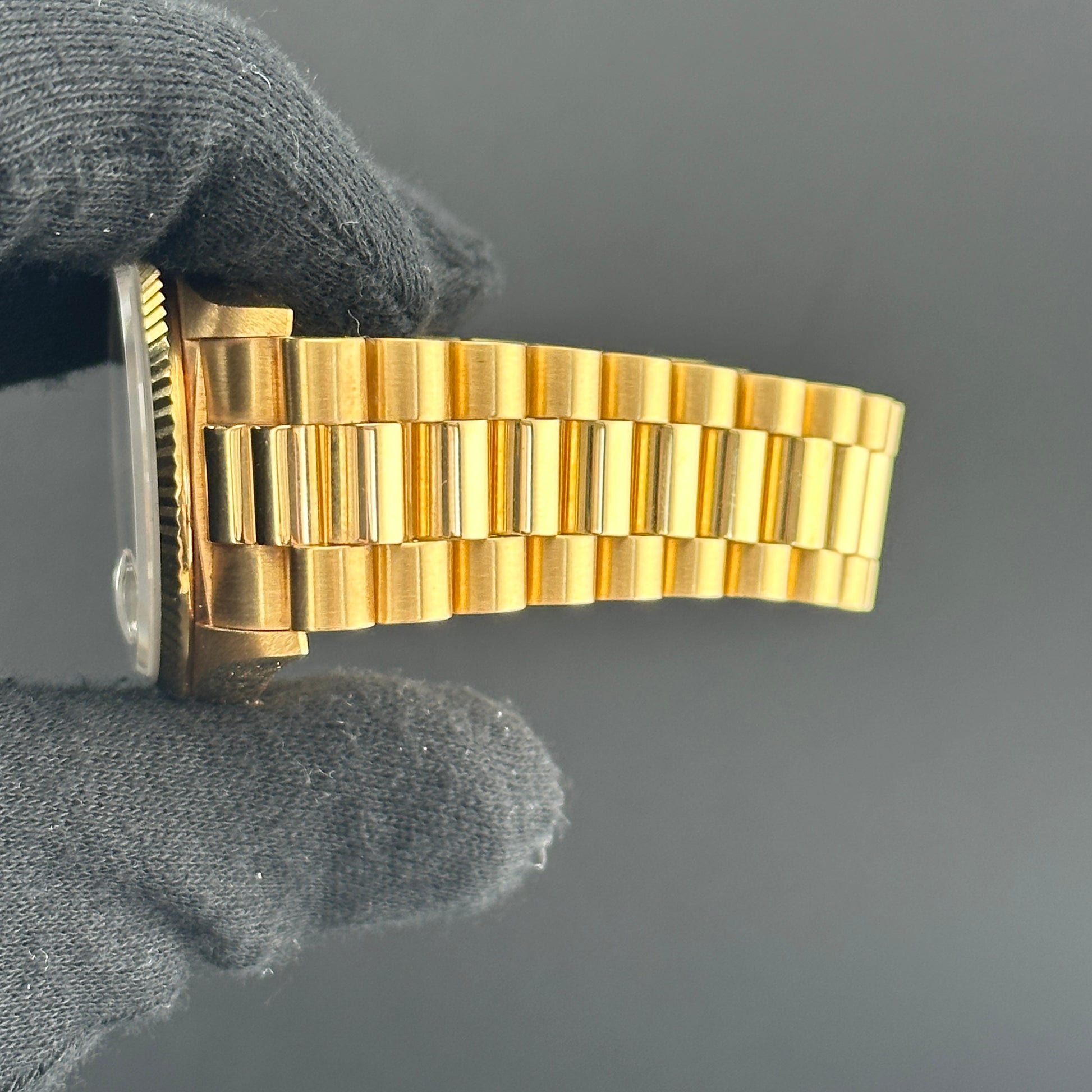Rolex Day Date 36 Champagne Diamond Dial on President Ref. 18238 Papers 1989 — view 5