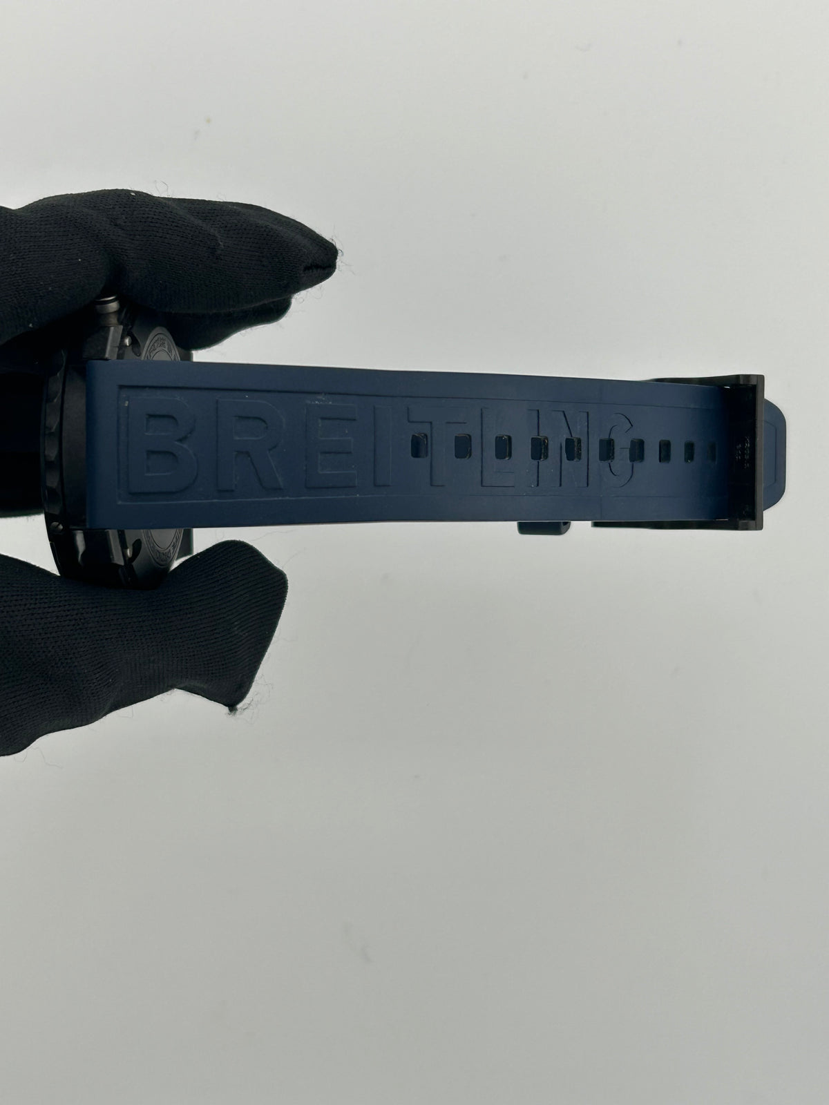 Breitling Endurance Pro Black Dial on Rubber Strap Ref. X82310D51B1S1 Complete — view 5