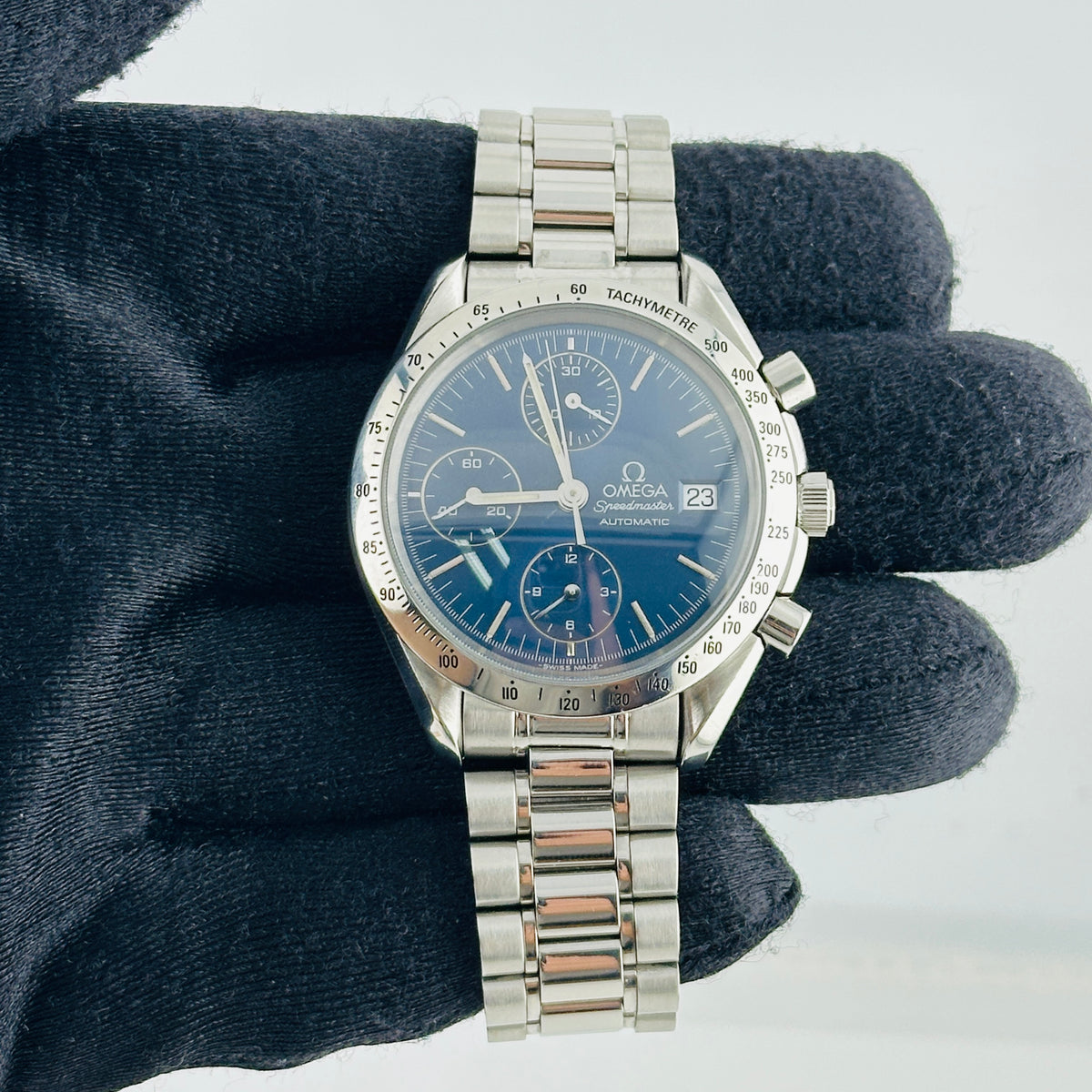 Omega Speedmaster Date Blue Dial on Stainless Steel Bracelet Ref. 3511.80.00 — view 3