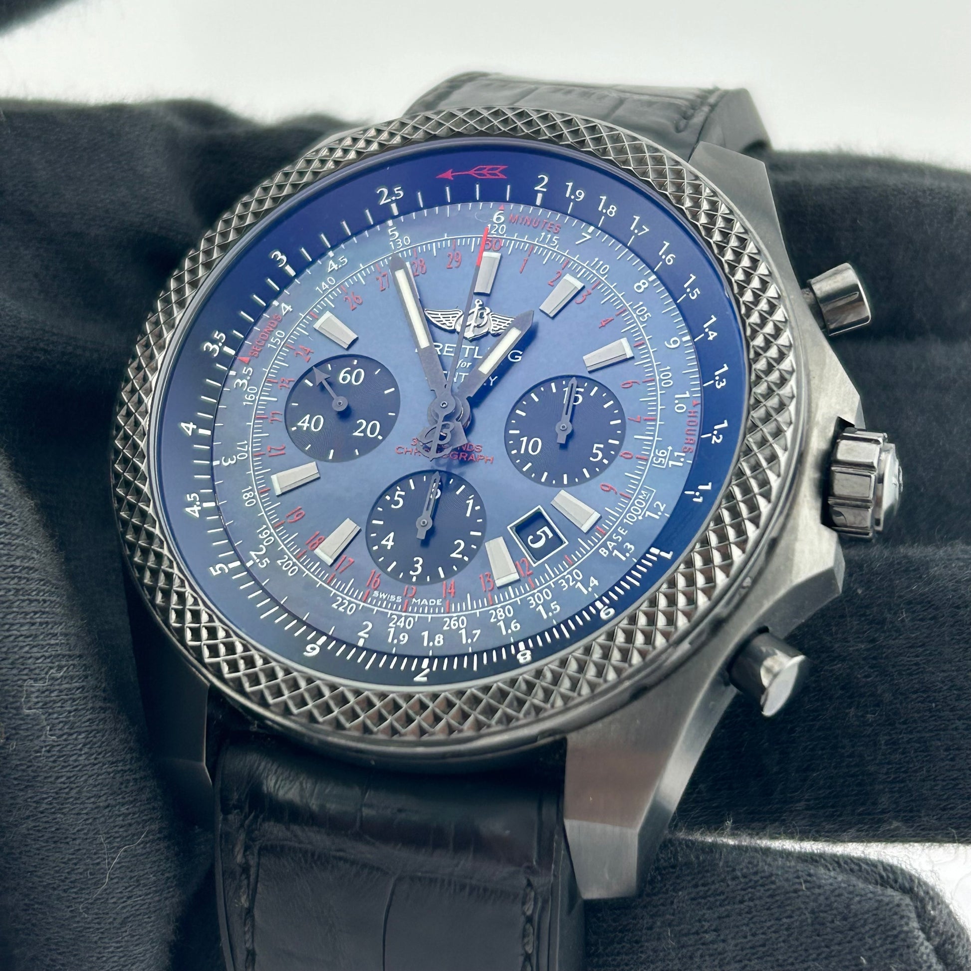 Breitling Bentley B06 Black Mop Dial on Rubber Strap Ref. MB061113/BE60 Card 2016 — view 3