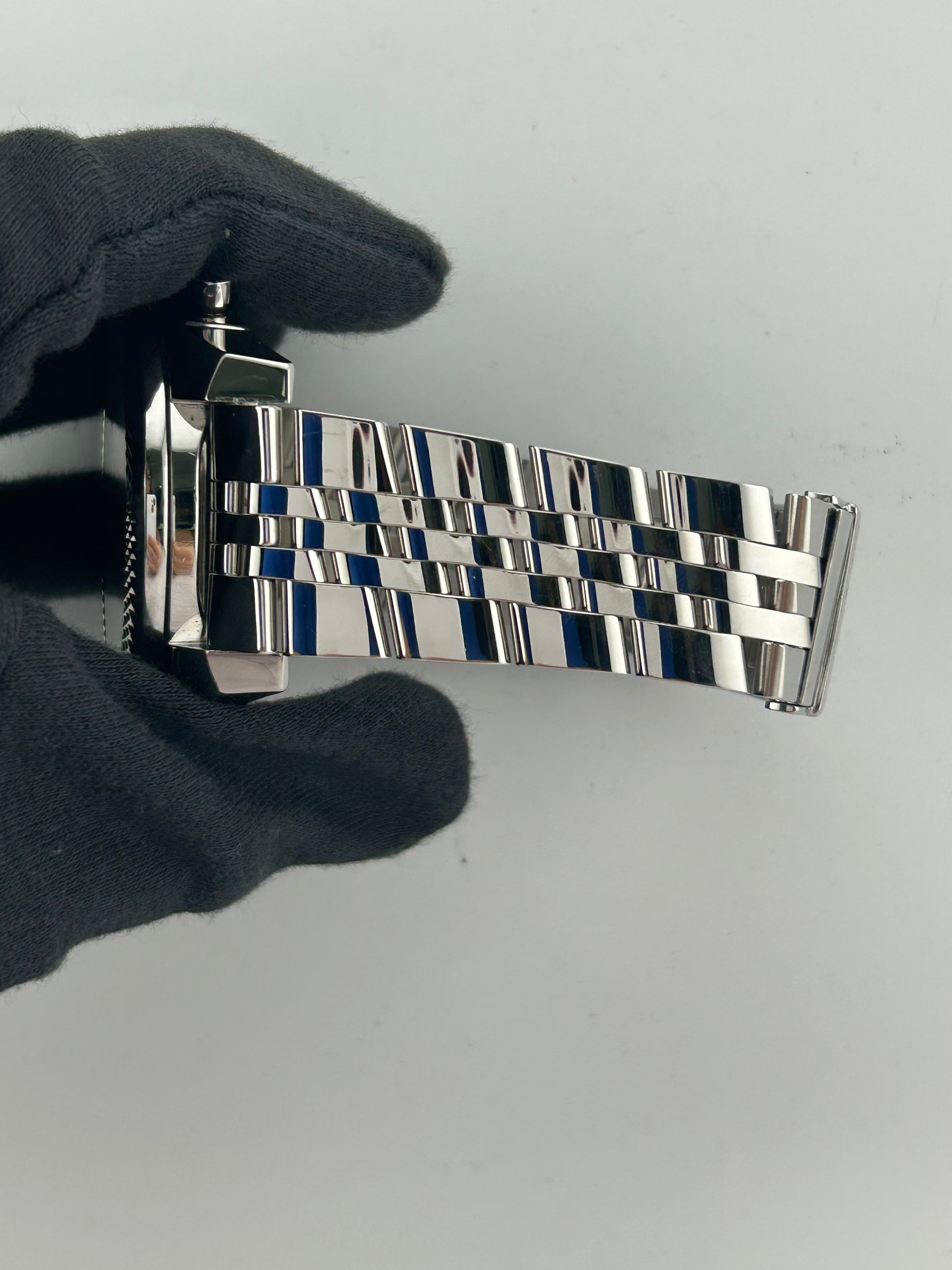 Breitling Bentley Barnato Racing Silver Dial on Stainless Steel Bracelet Ref. A25366 Card 2014 — view 5