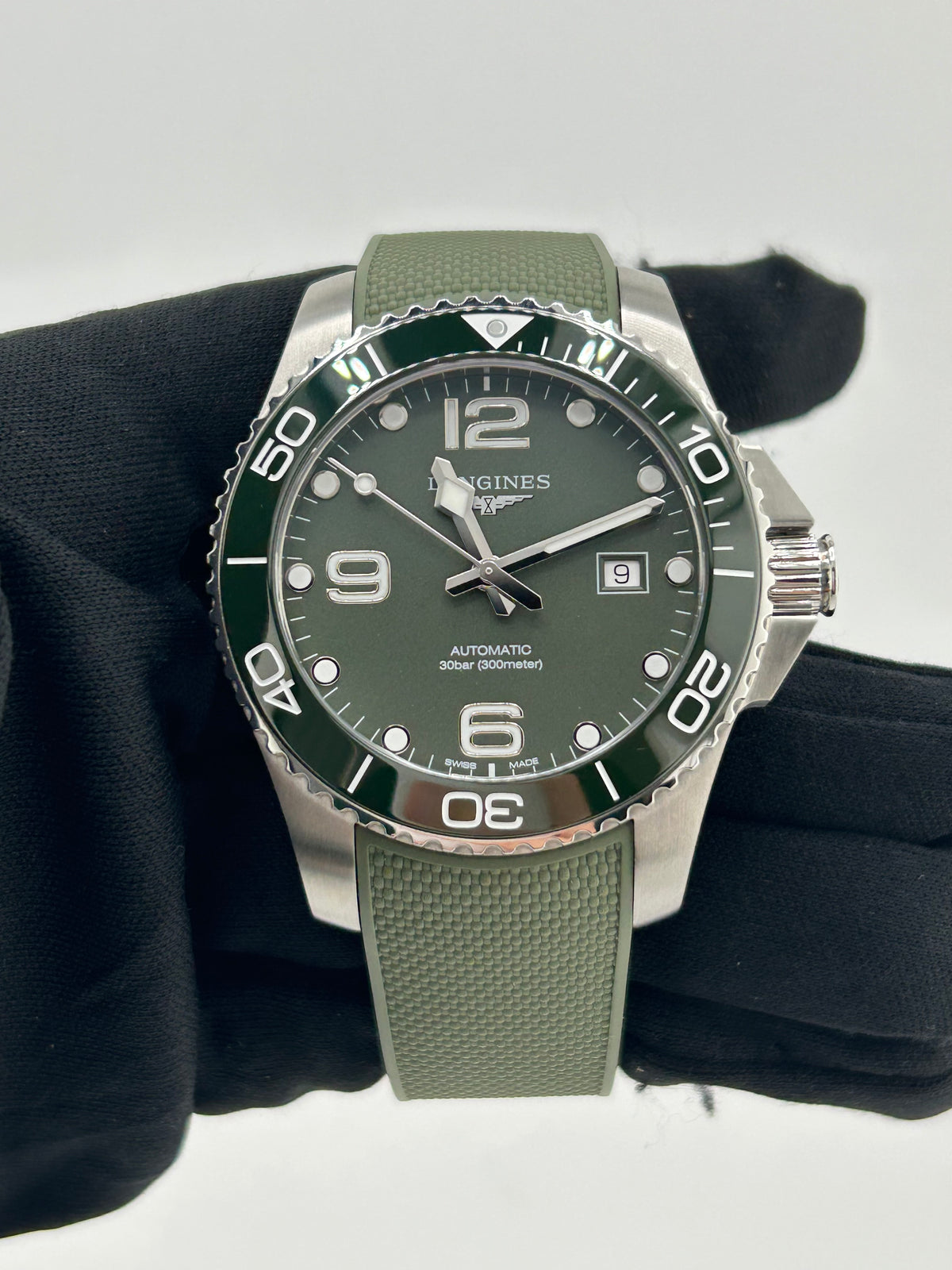 Longines Hydroconquest Green Dial on Rubber Band Ref. L3.782.4/4.06.9 Complete 2026 — view 2