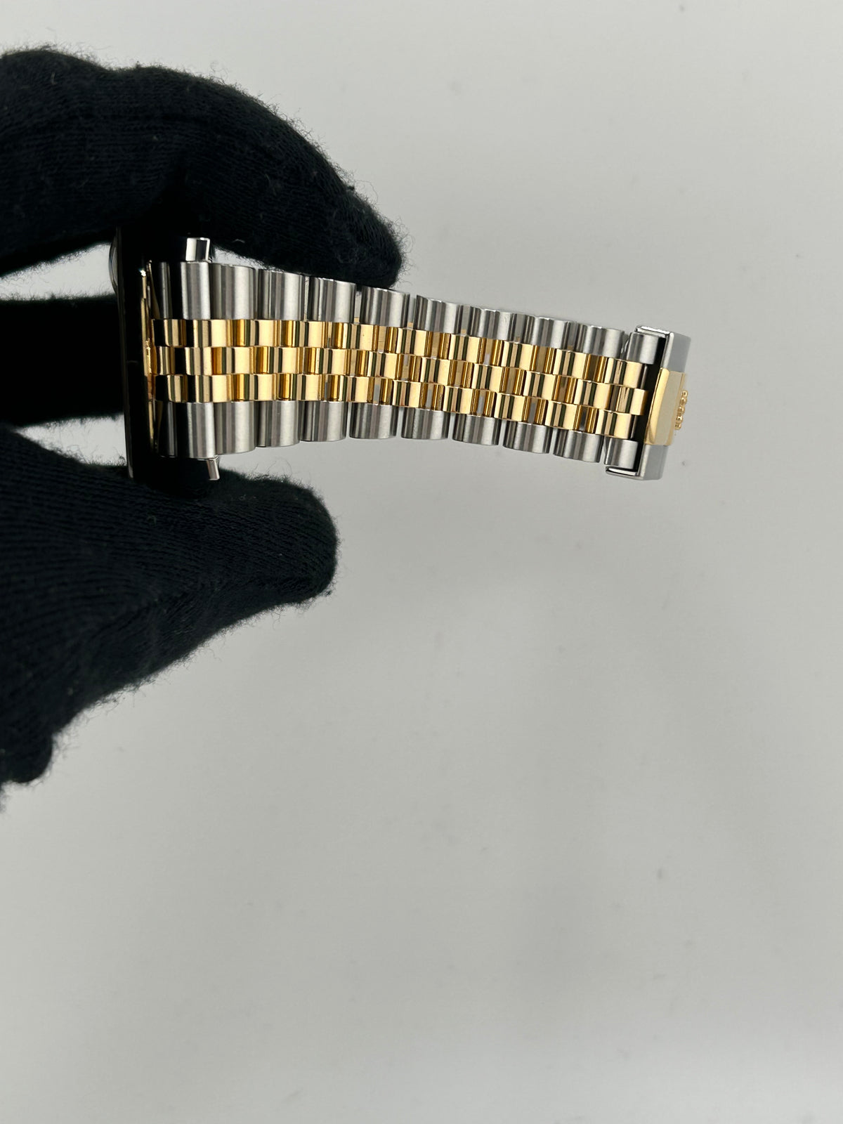 Rolex Datejust 41 Silver Index Dial on Jubilee Ref. 126333 Card 2018 — view 5