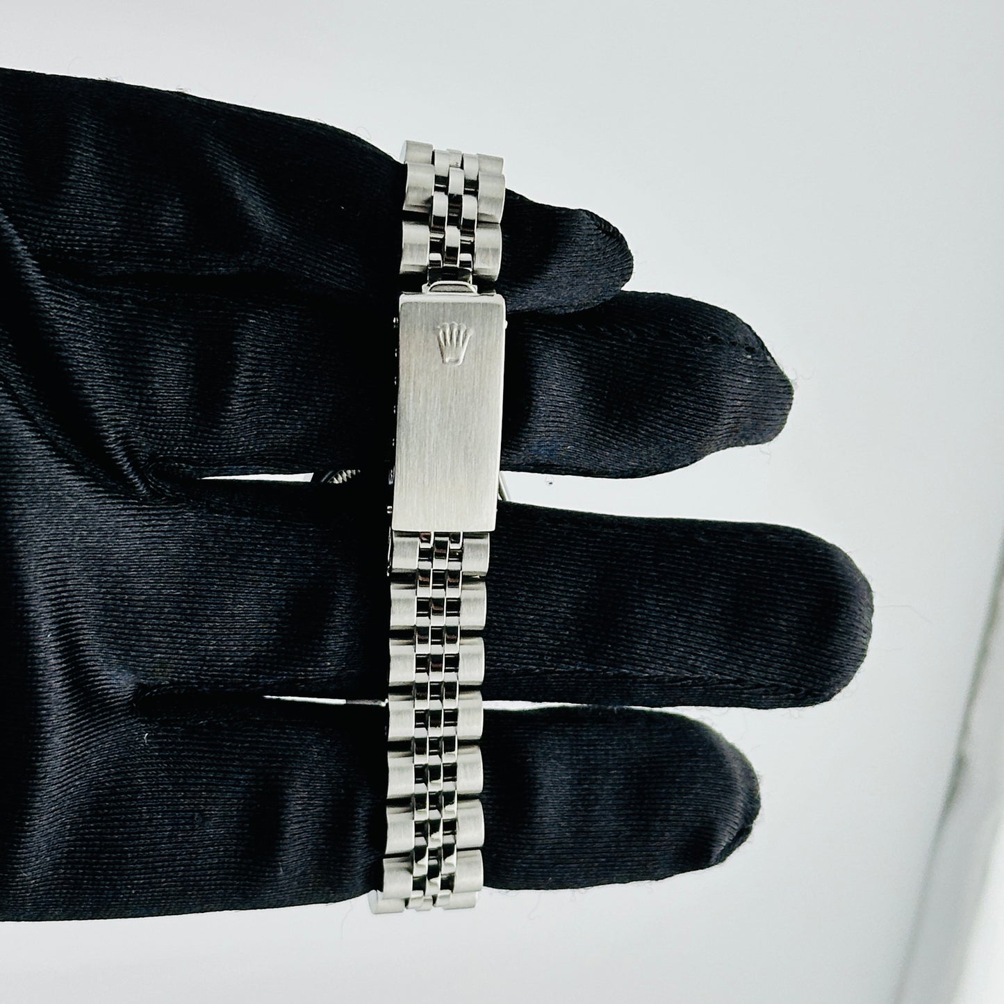 Rolex Datejust Lady Silver Stick Dial on Jubilee Ref. 69174 Papers 1985 — view 2