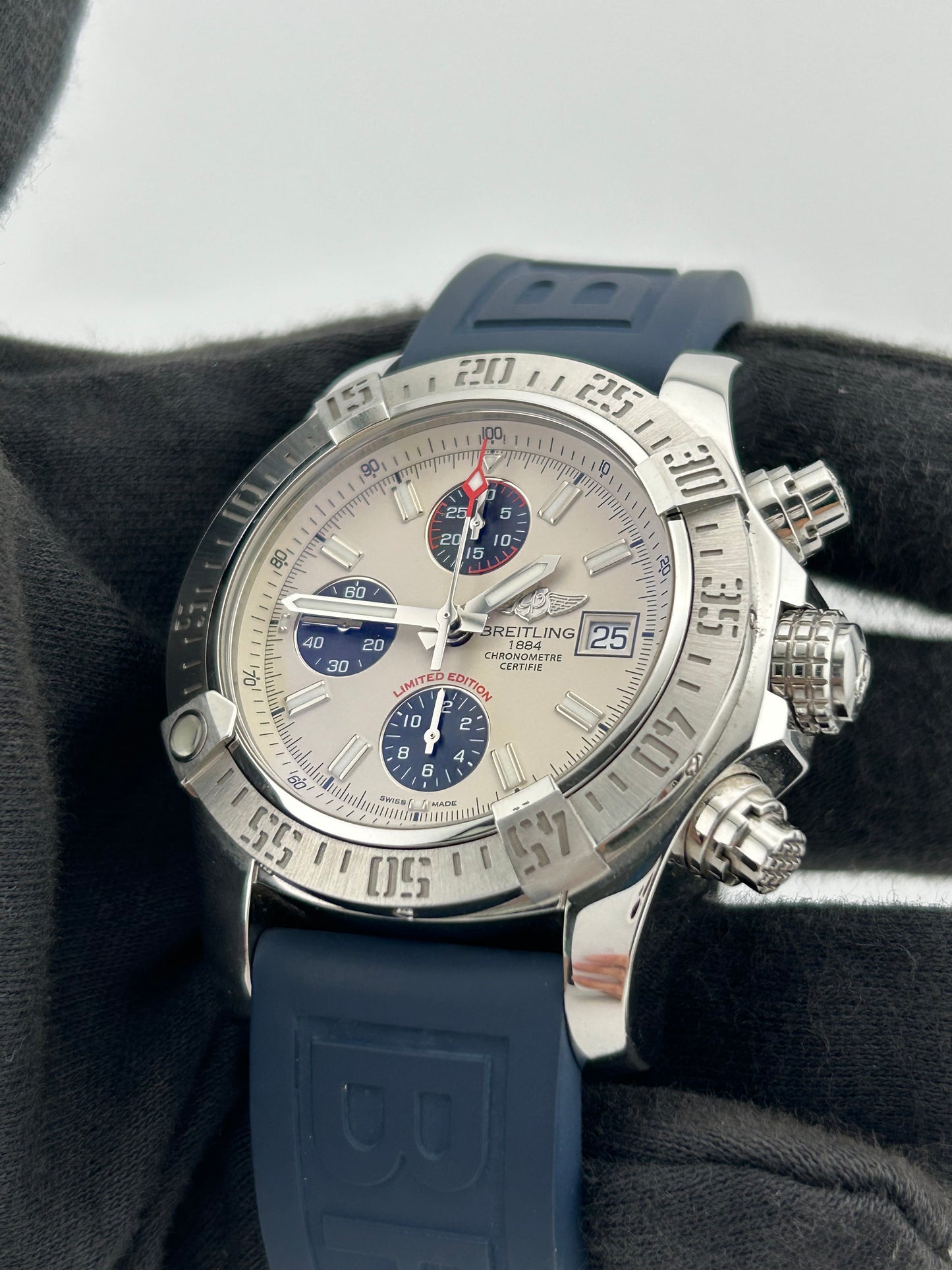 Breitling Avenger II White Dial on Blue Rubber Strap Ref. A13381 — view 2