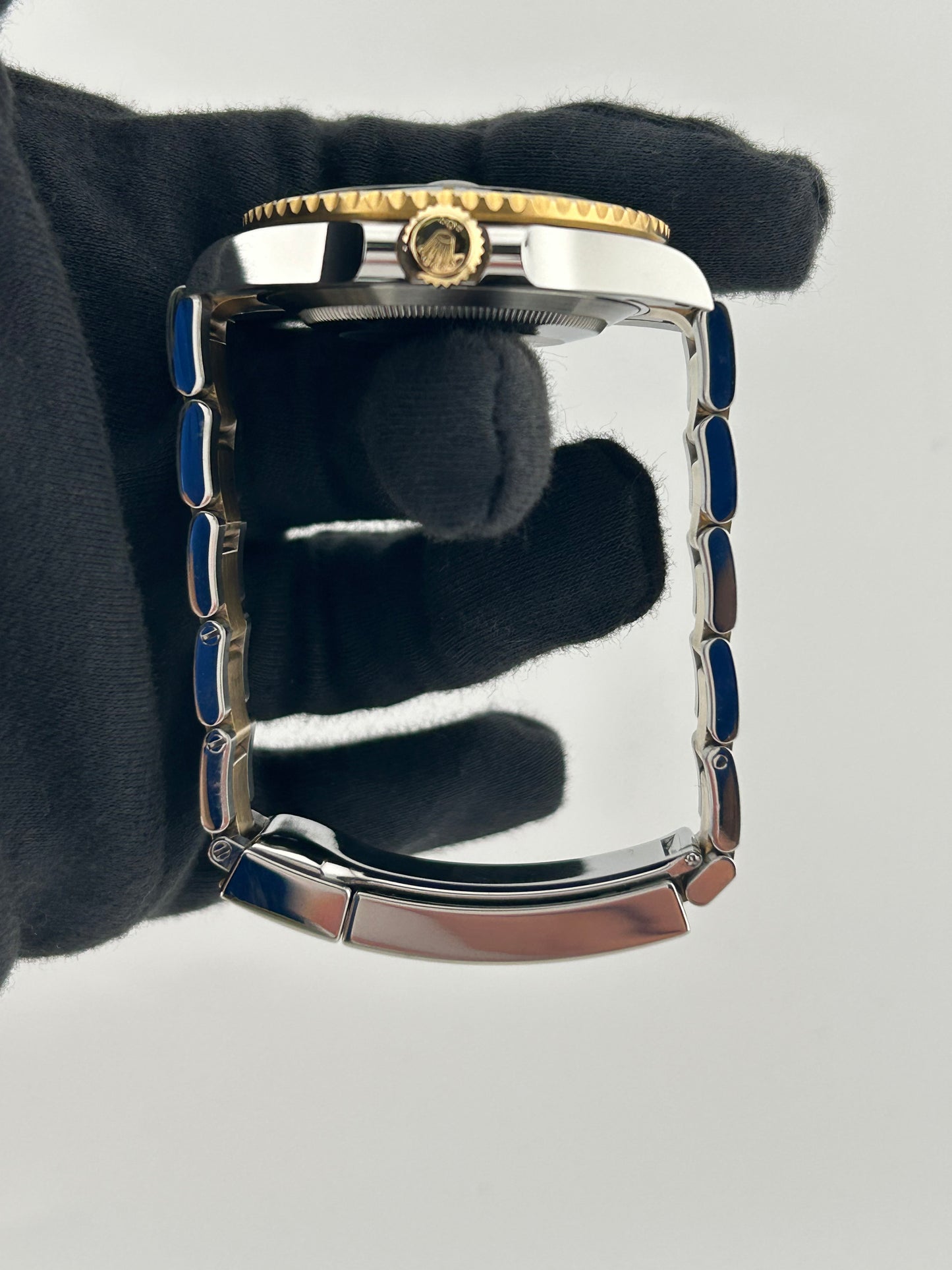 Rolex Submariner Black Dial on Oyster Ref. 126613LN Card 2021 — view 6