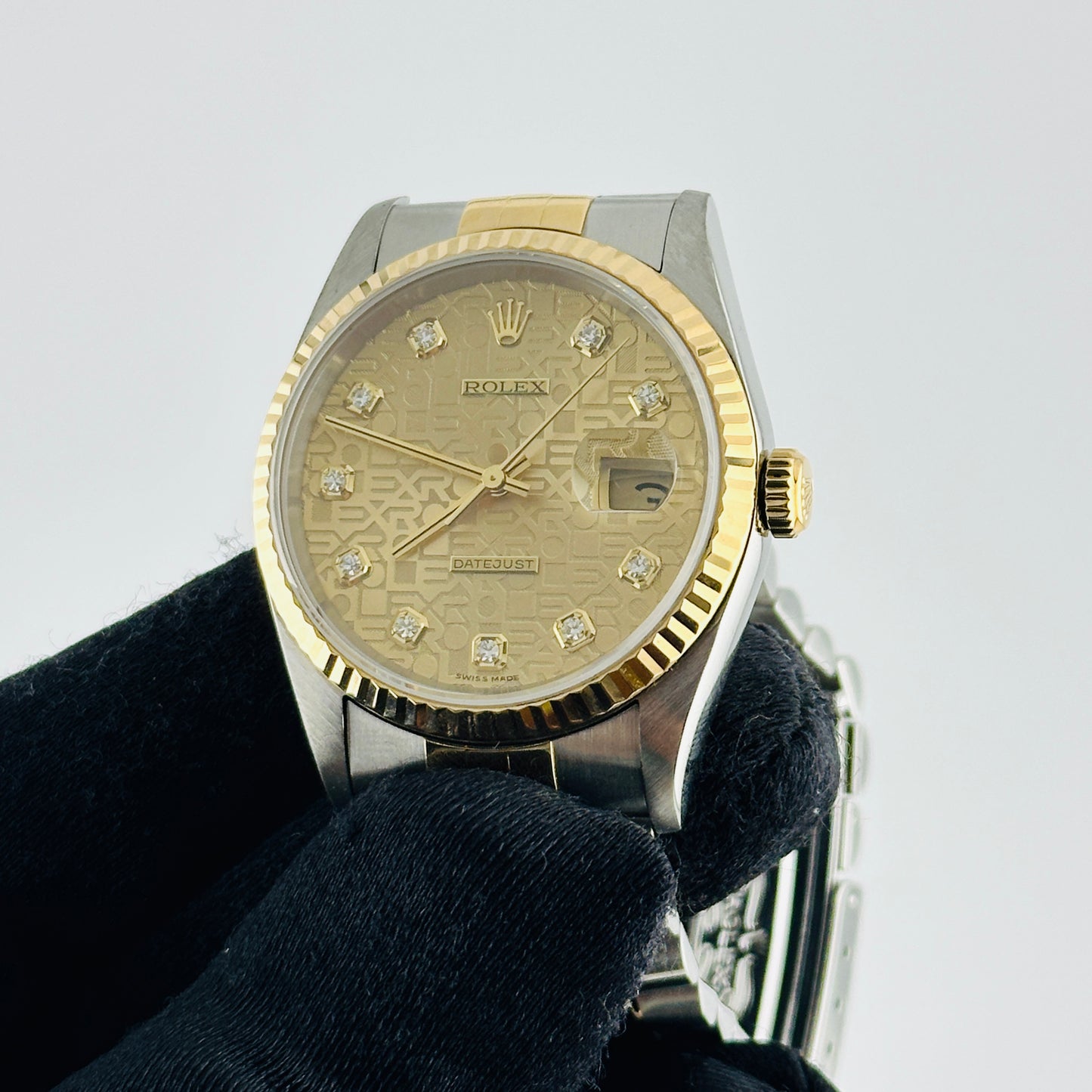 Rolex Datejust Champagne Anniversary Diamond Dial Dial on D Link Jubilee Ref. 16233G Papers 1991 — view 3