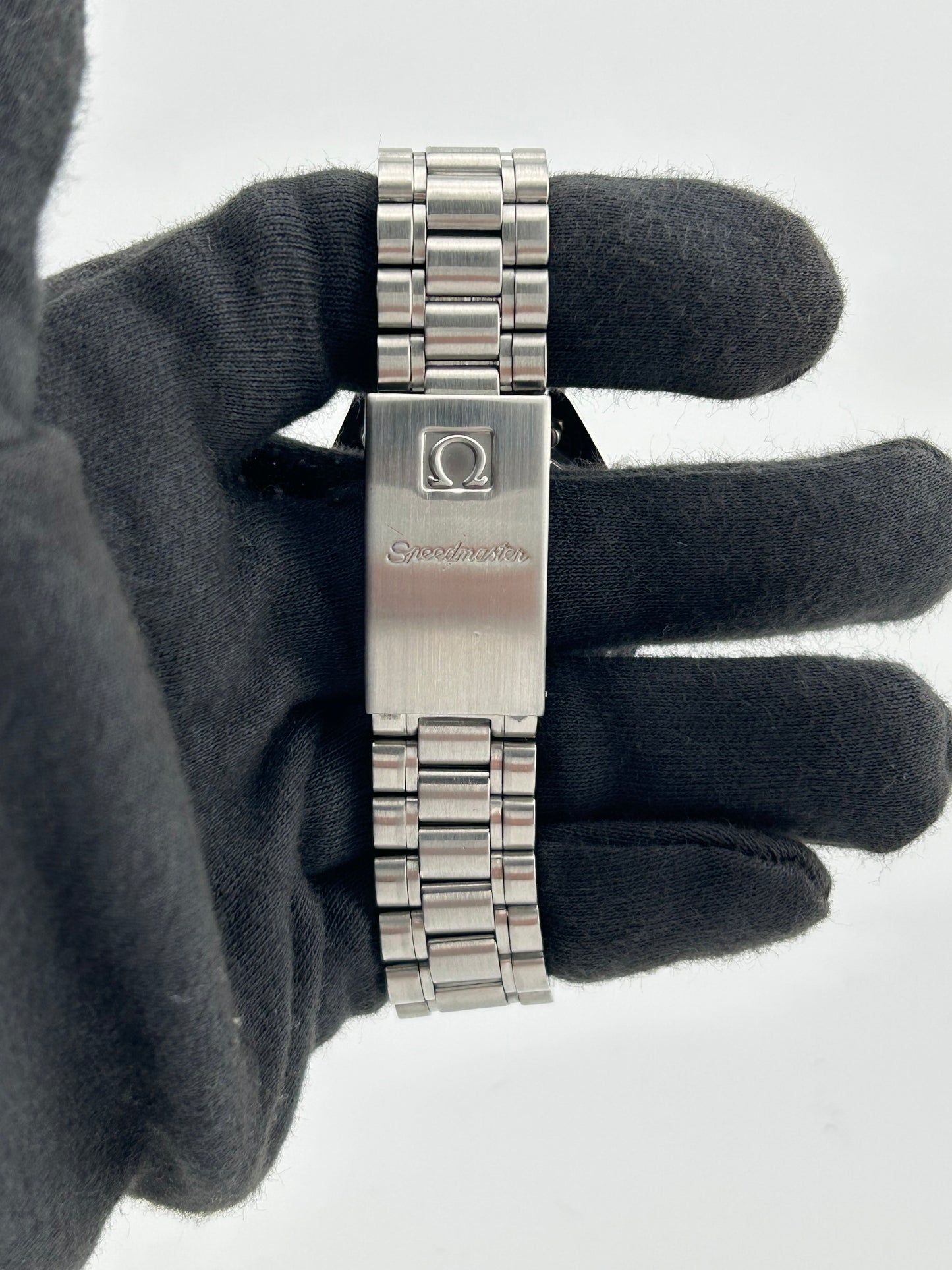 Omega Speedmaster Reduced Black Dial on Stainless Steel Ref. 3510.5 — view 3