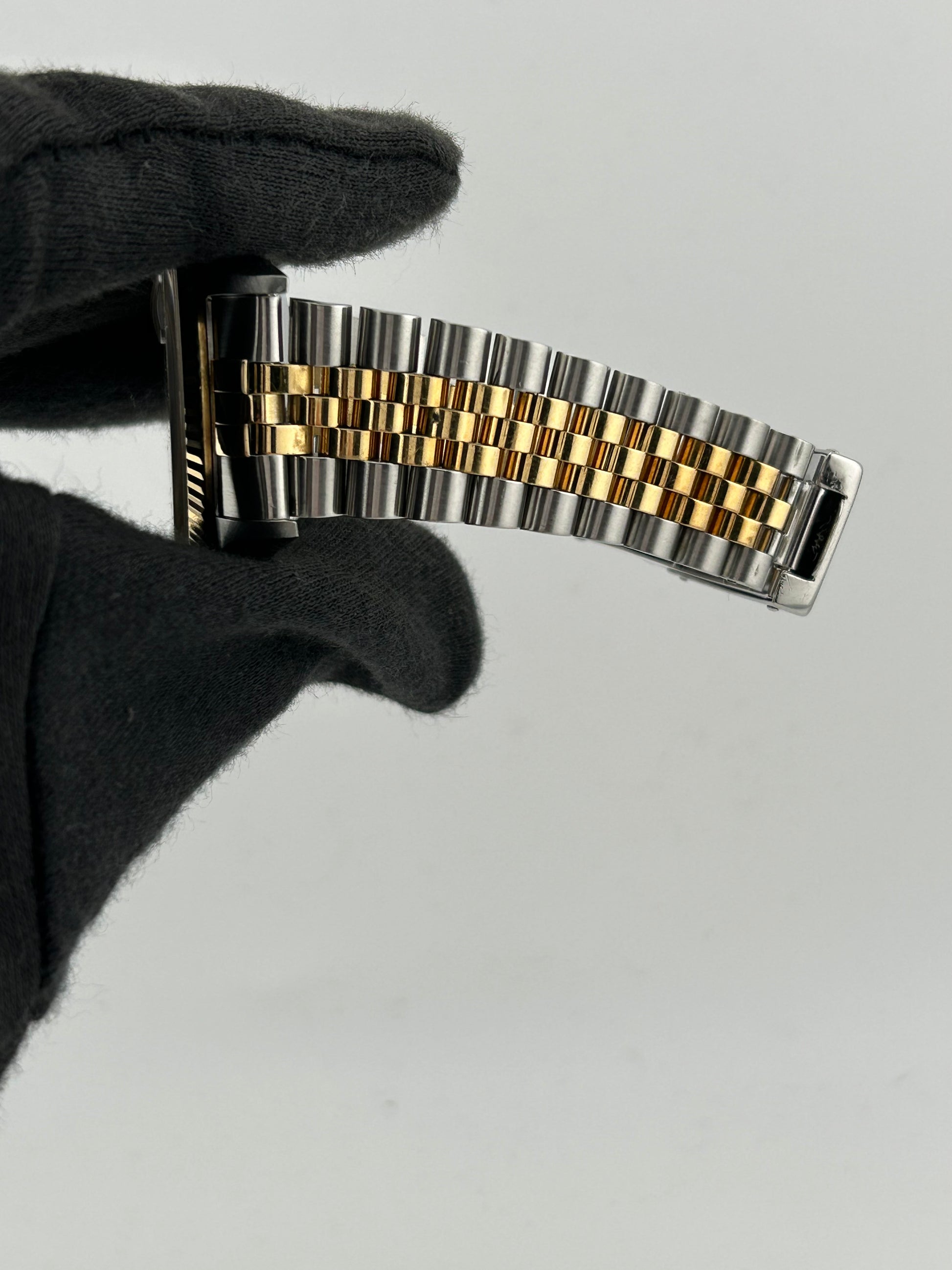 Rolex Datejust Champagne Stick Dial on Jubilee D Link Bracelet Ref. 16233 1995 — view 5
