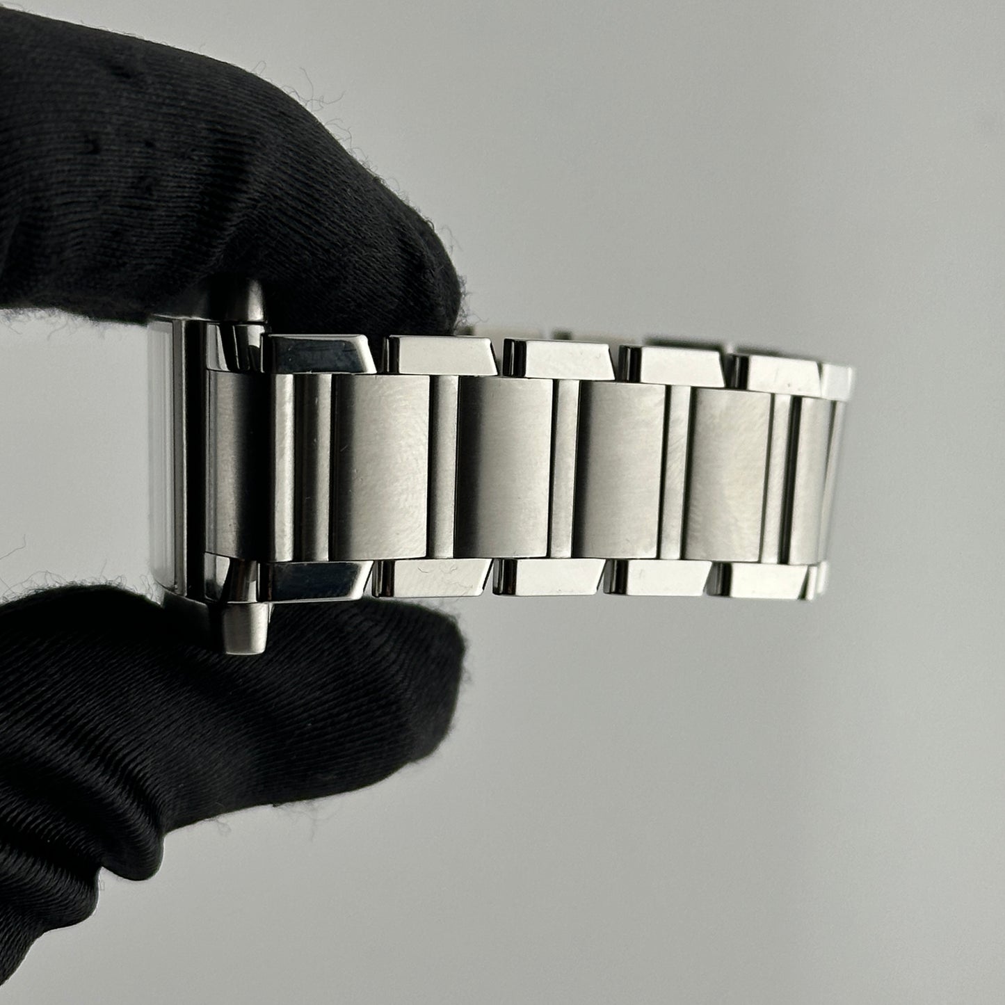 Cartier Tank Francaise Large White Roman Dial on Stainless Steel Bracelet Ref. 2302 — view 5