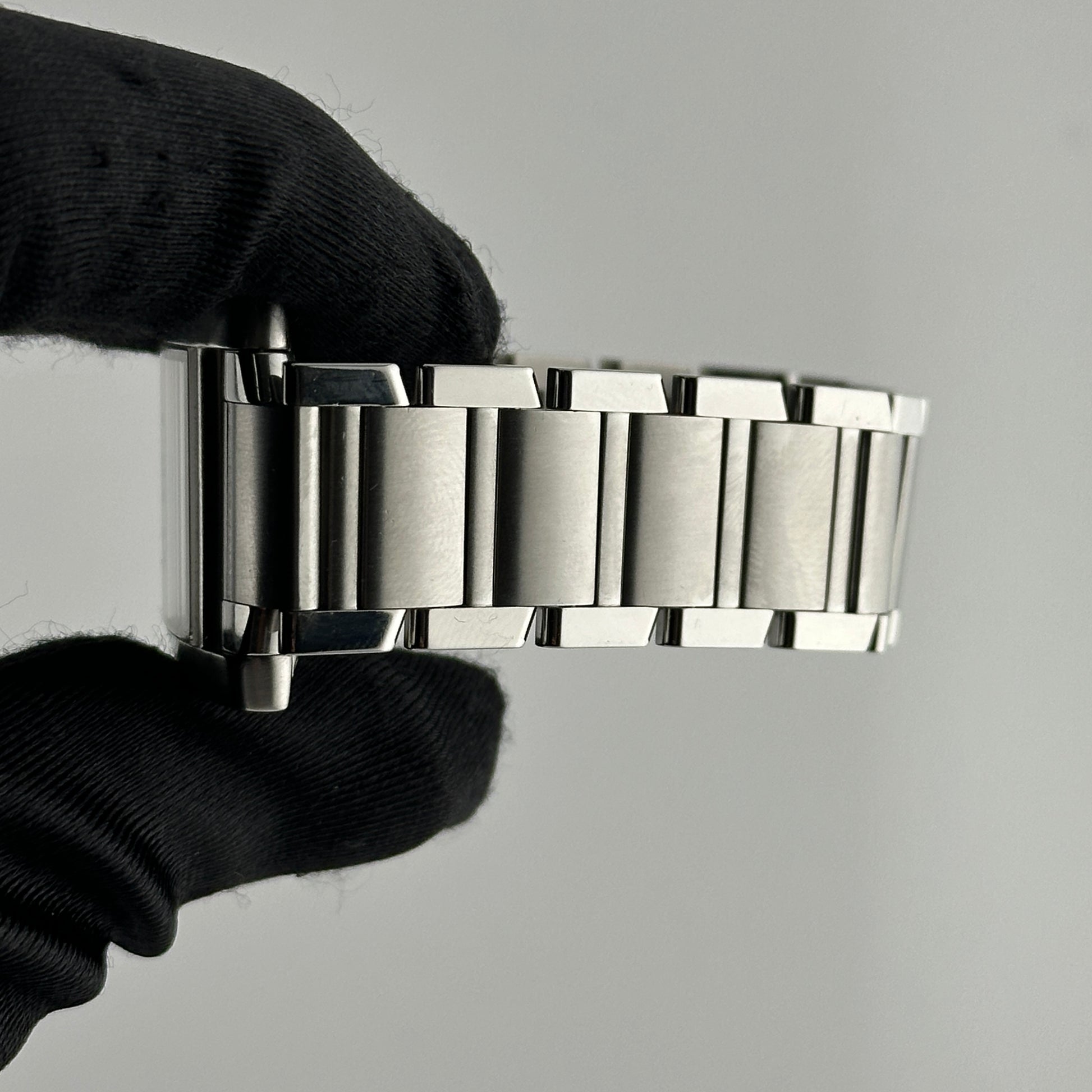Cartier Tank Francaise Large White Roman Dial on Stainless Steel Bracelet Ref. 2302 — view 5