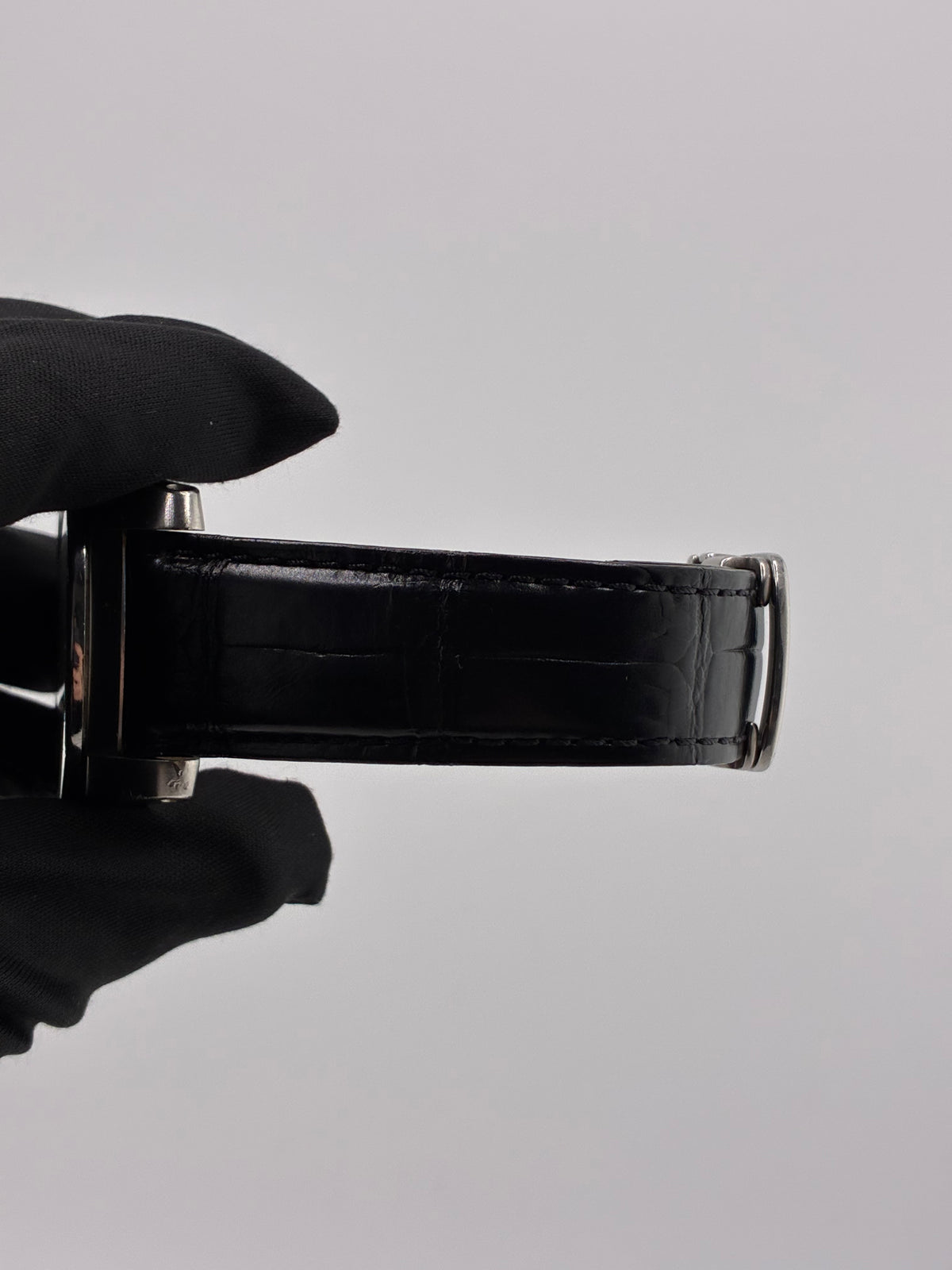 Cartier Calibre De Cartier Silver Dial on Black Leather Strap Ref. WSCA0003 — view 5