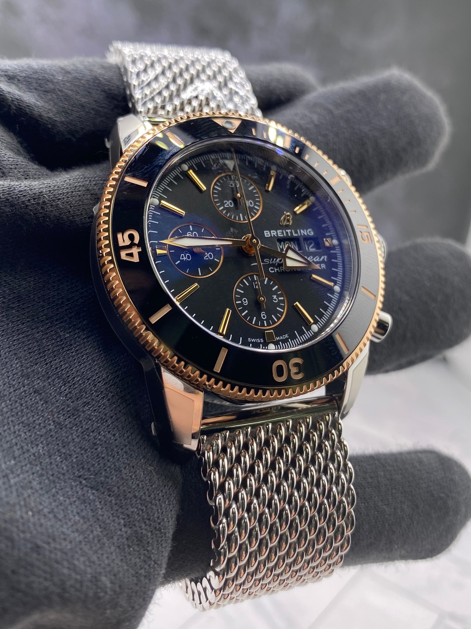 Breitling Superocean H√©ritage II Chronograph Black Dial on Stainless Steel Mesh Bracelet Ref. U13313121B1A1 Card 2026 — view 3